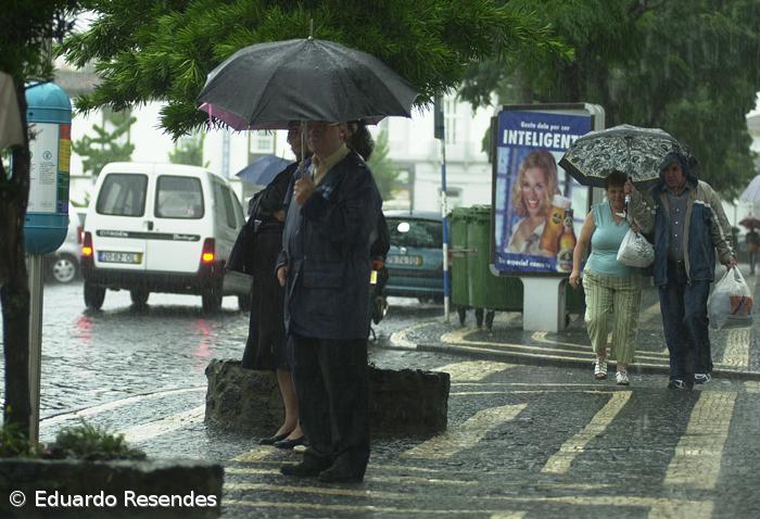 Açores continuam sob alerta de mau tempo  – Imagem 1