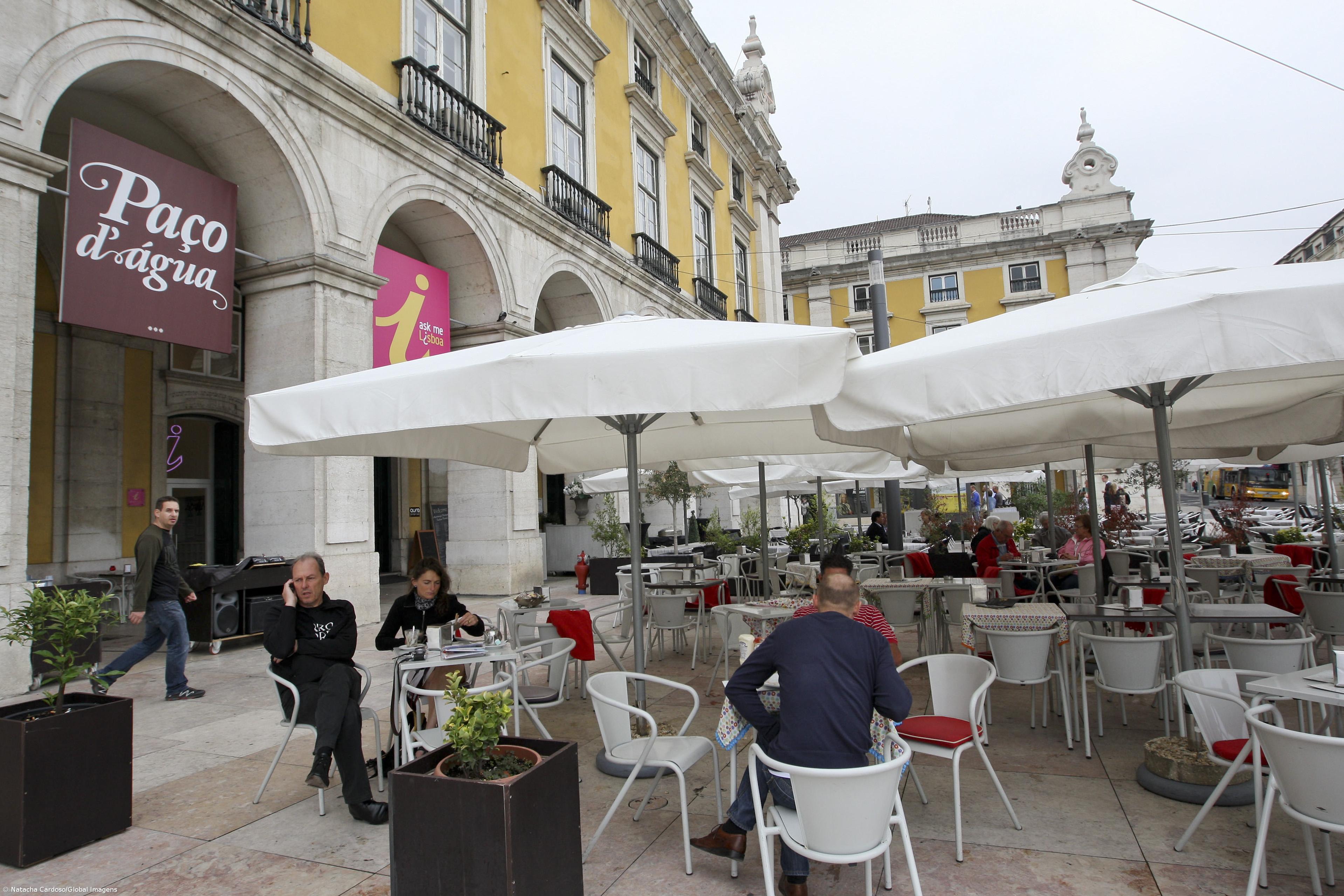 Dormidas em alojamentos turísticos sobem 7,2% em novembro impulsionadas por residentes – Imagem 1