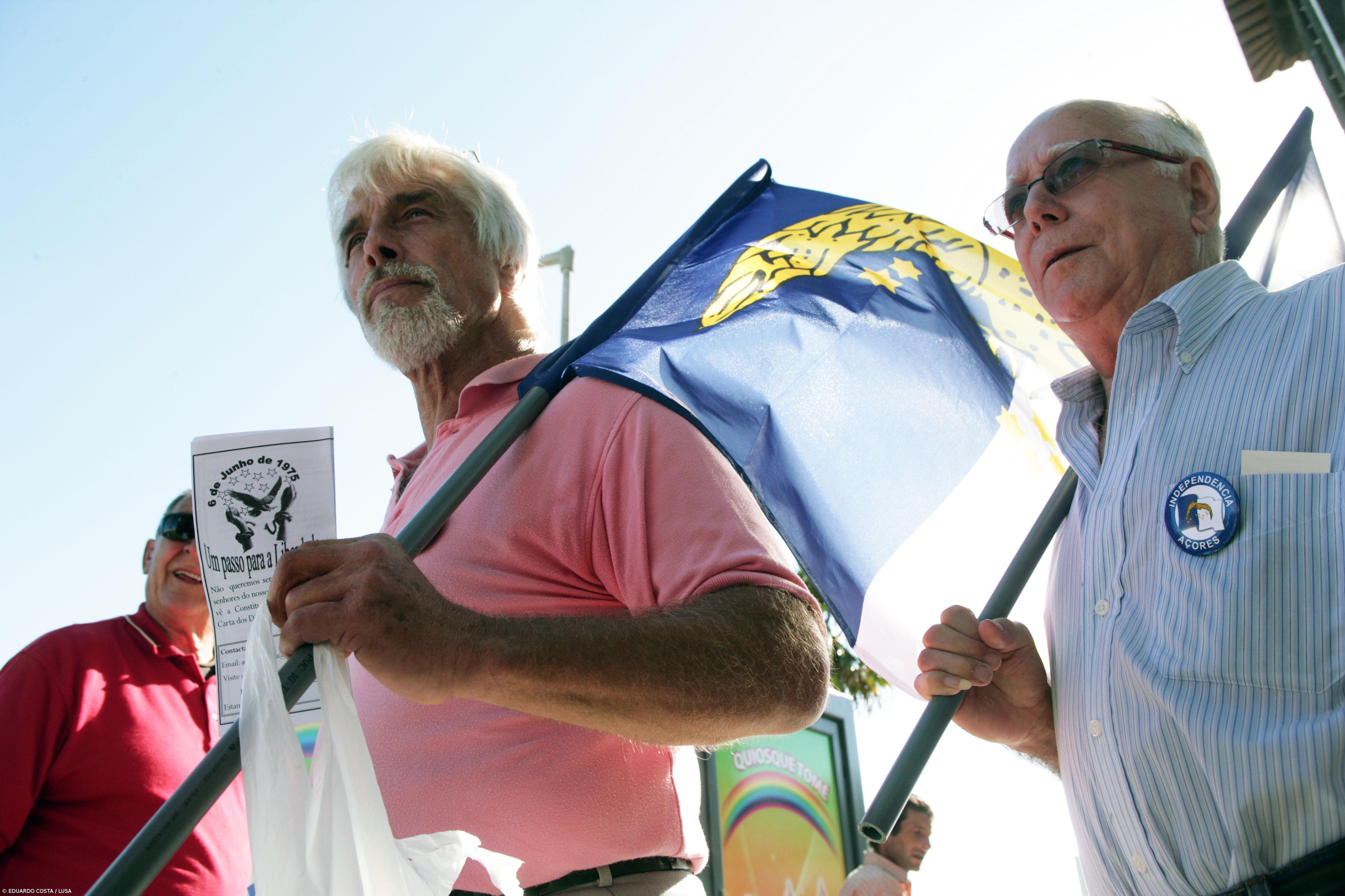 Independentistas fazem campanha pela "autonomia a cem por cento" – Imagem 1