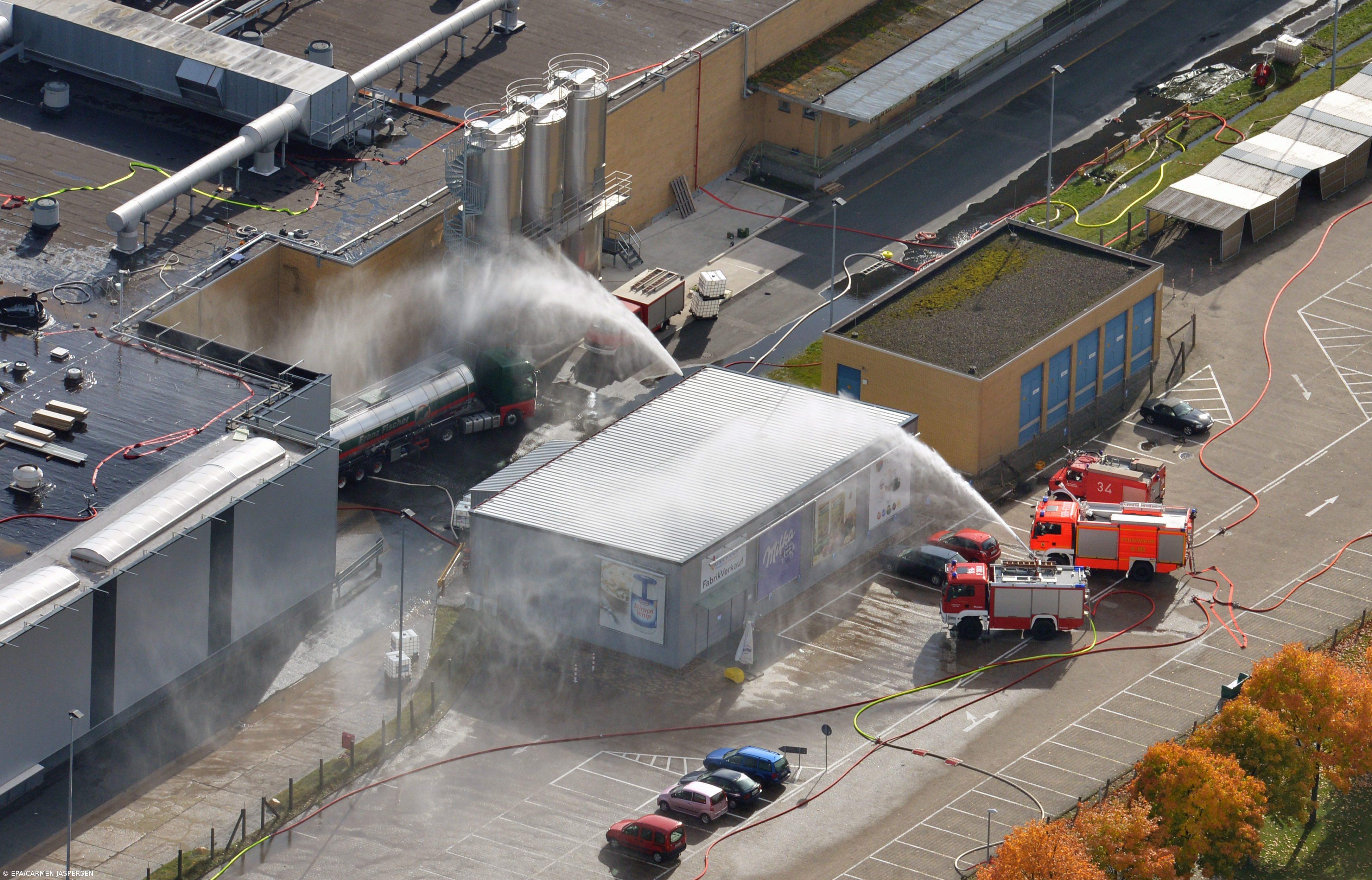 Nuvem tóxica em fábrica perto de Hannover obriga a retirar 1800 pessoas da zona – Imagem 1