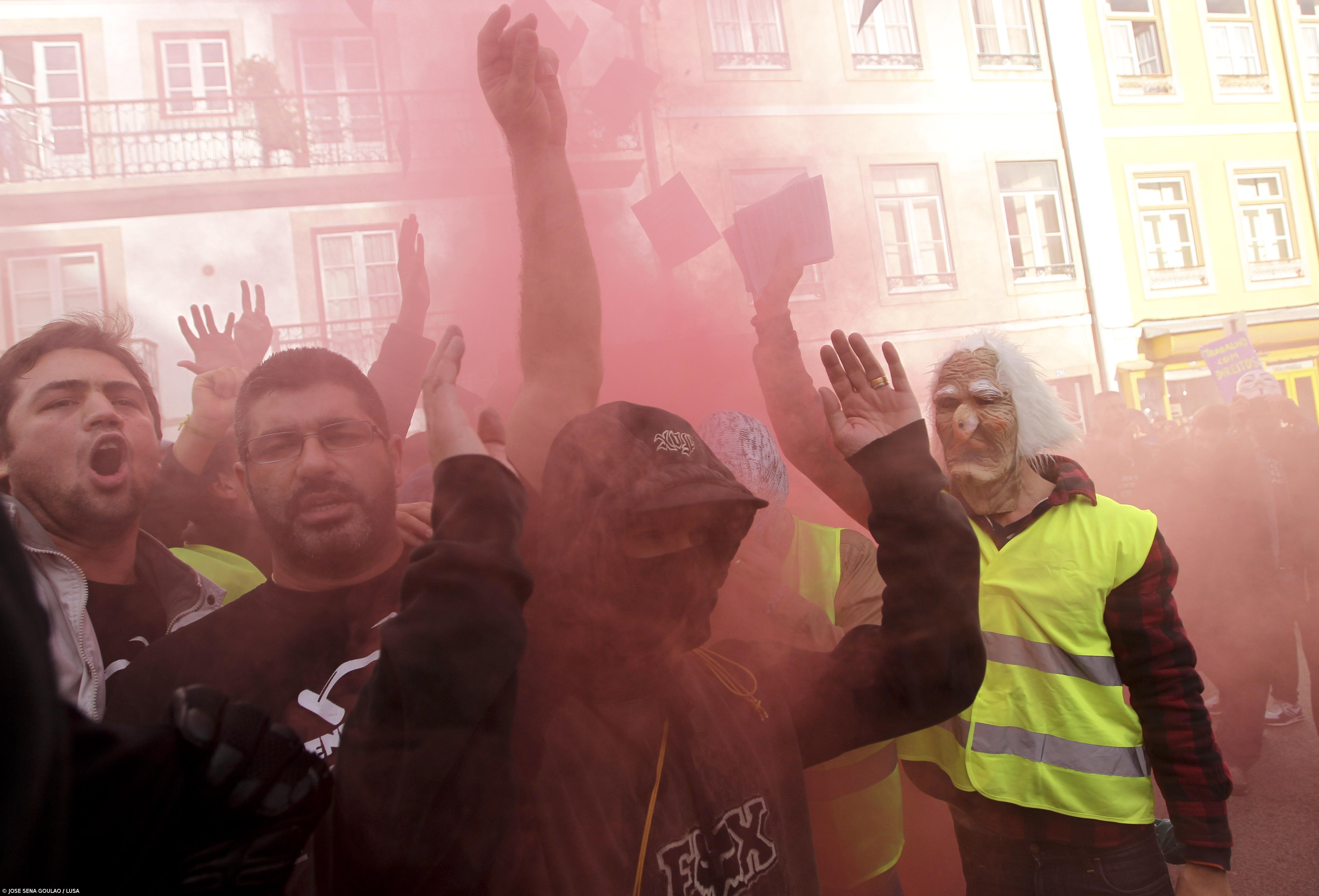 Trabalhadores da RTP querem esclarecimentos do Governo sobre acesso da PSP a imagens da manifestação – Imagem 1