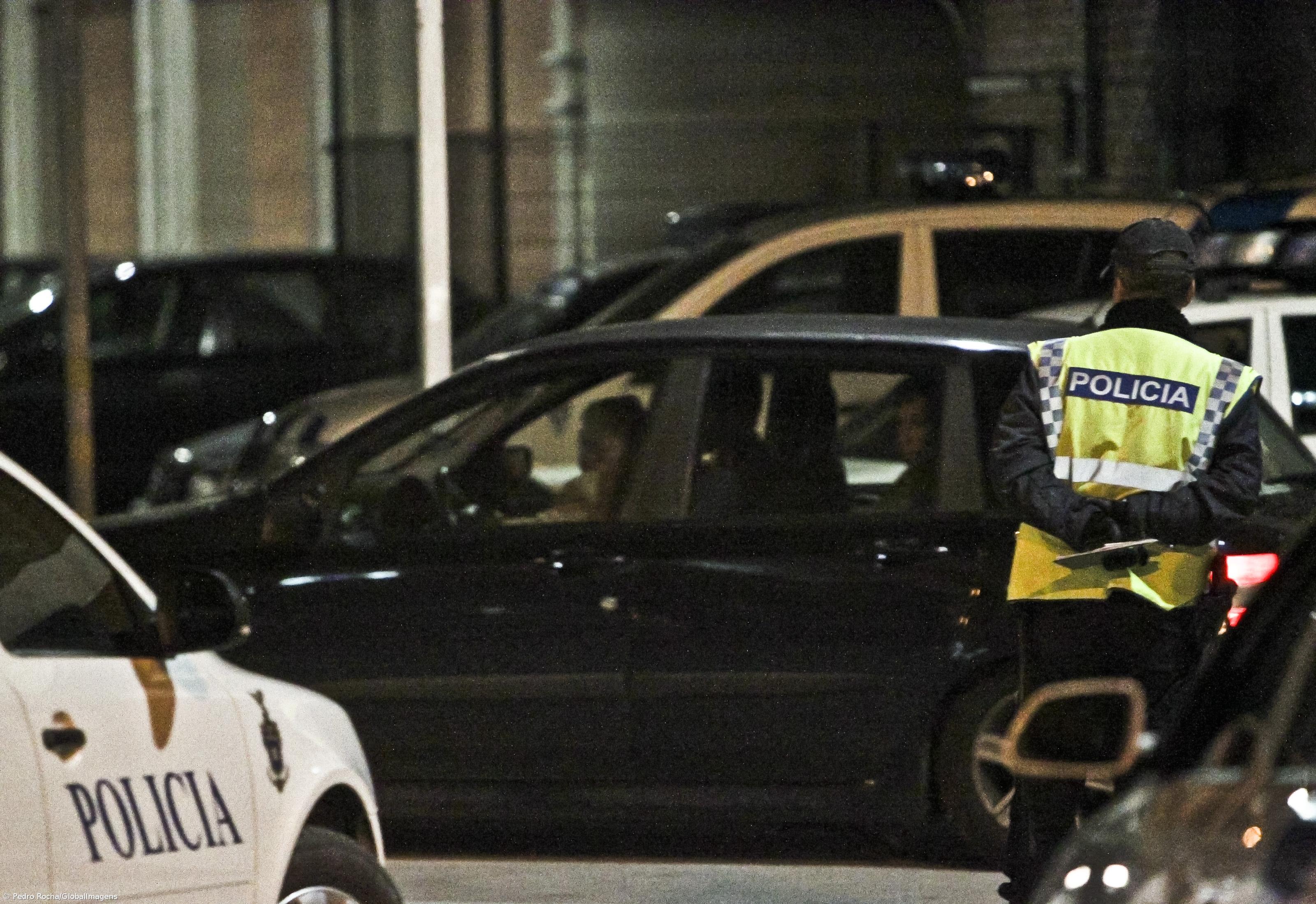 Vale e Azevedo chegou a Portugal e está detido no Estabelecimento Prisional de Lisboa – Imagem 1