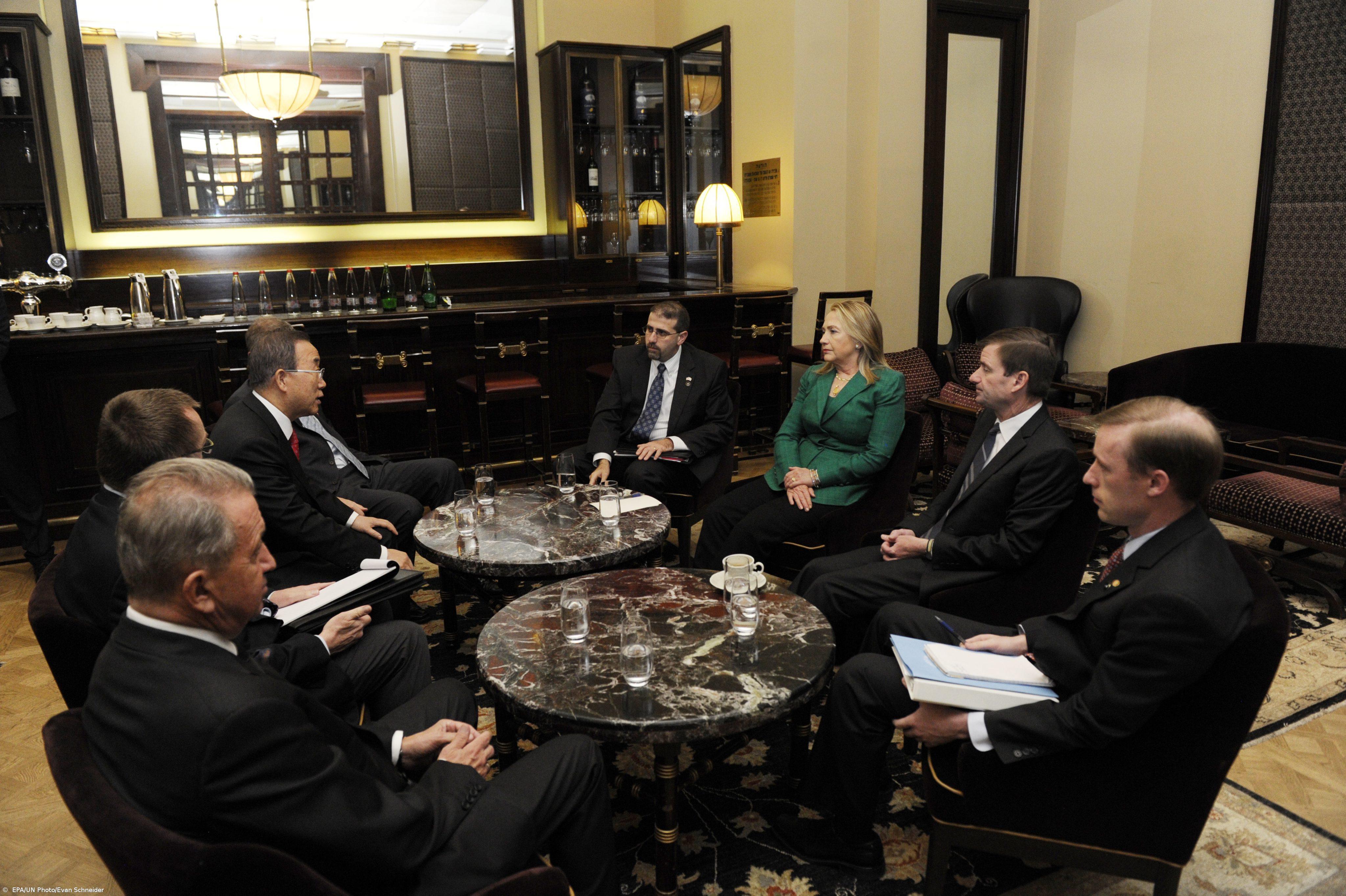 Presidente do Egito analisa com Clinton e Ban Ki-moon hipóteses de trégua em Gaza – Imagem 1