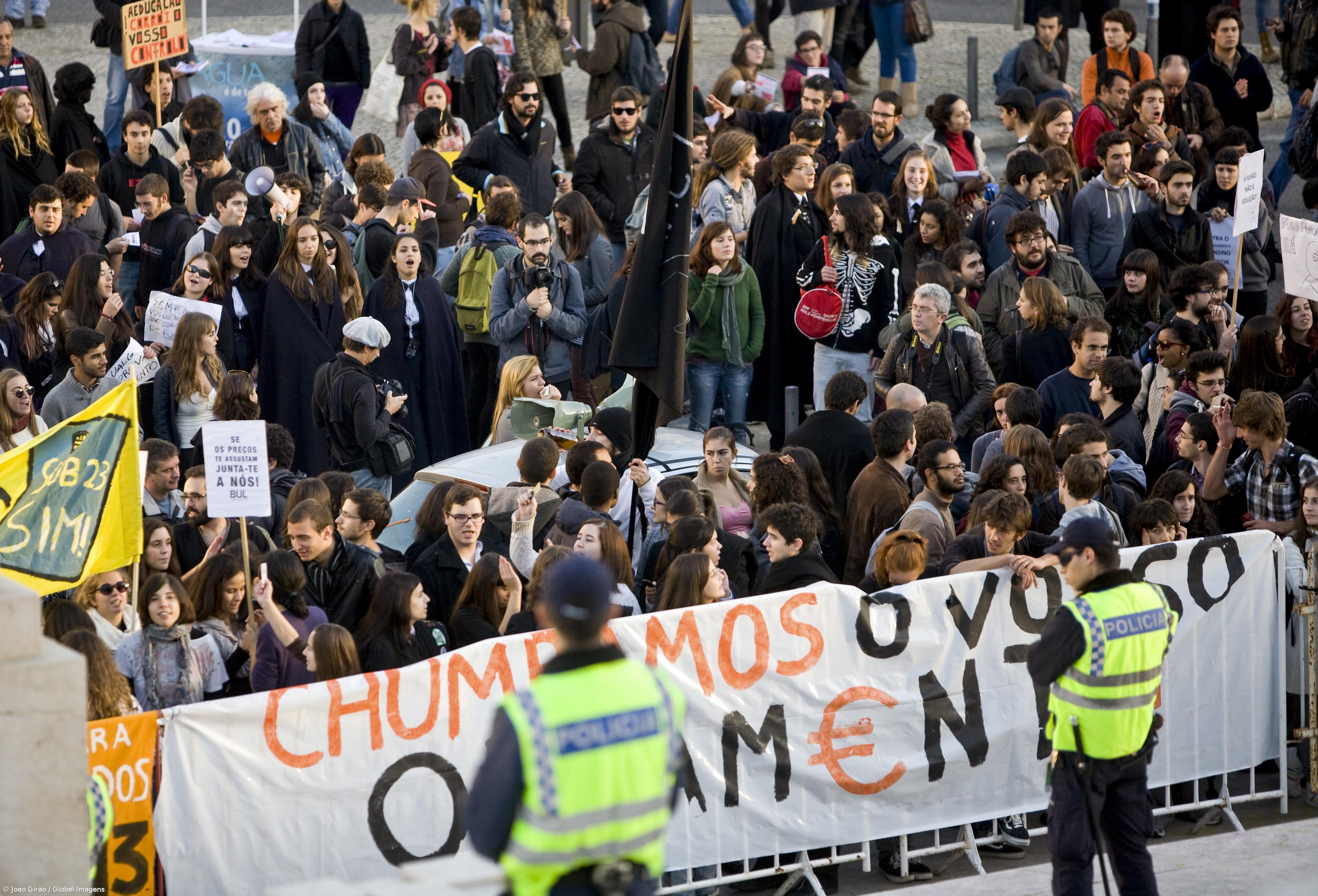 Associações de estudantes do superior reclamam mais financiamento e ação social – Imagem 1