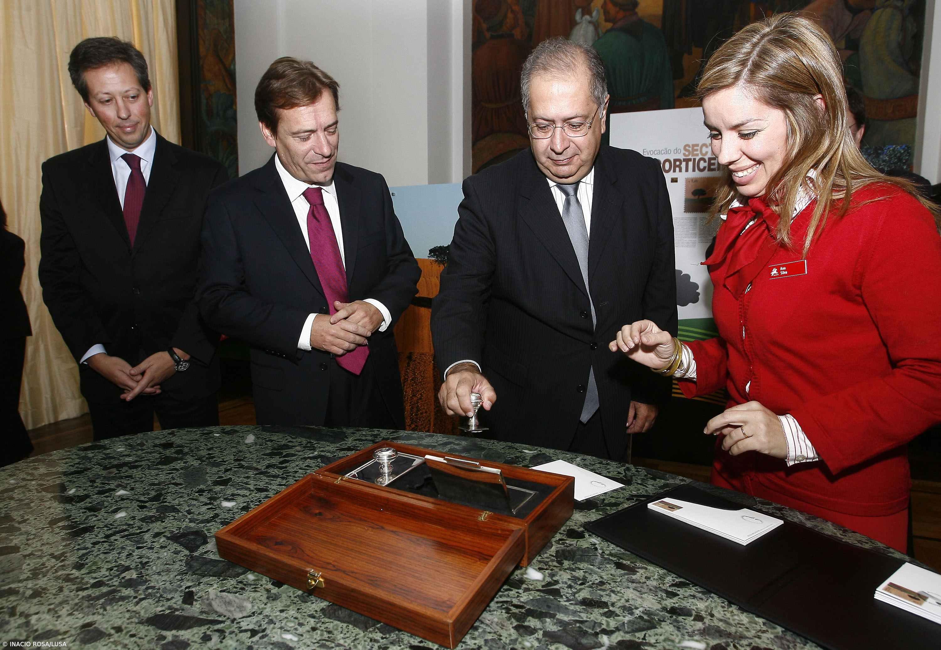 CTT lançam primeiro selo de cortiça do mundo – Imagem 1