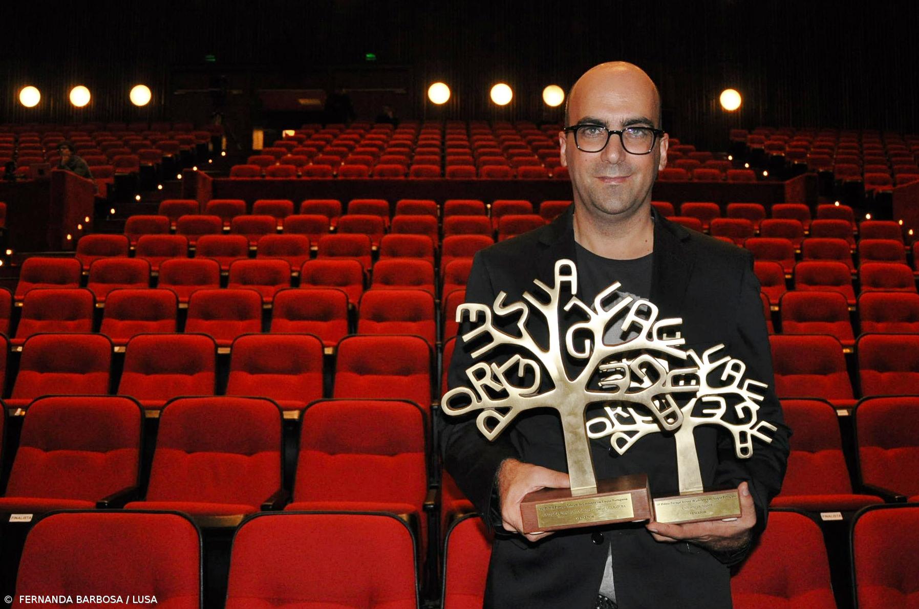 Grande Prémio de Romance e Novela 2020 é entregue a Valter Hugo Mãe – Imagem 1