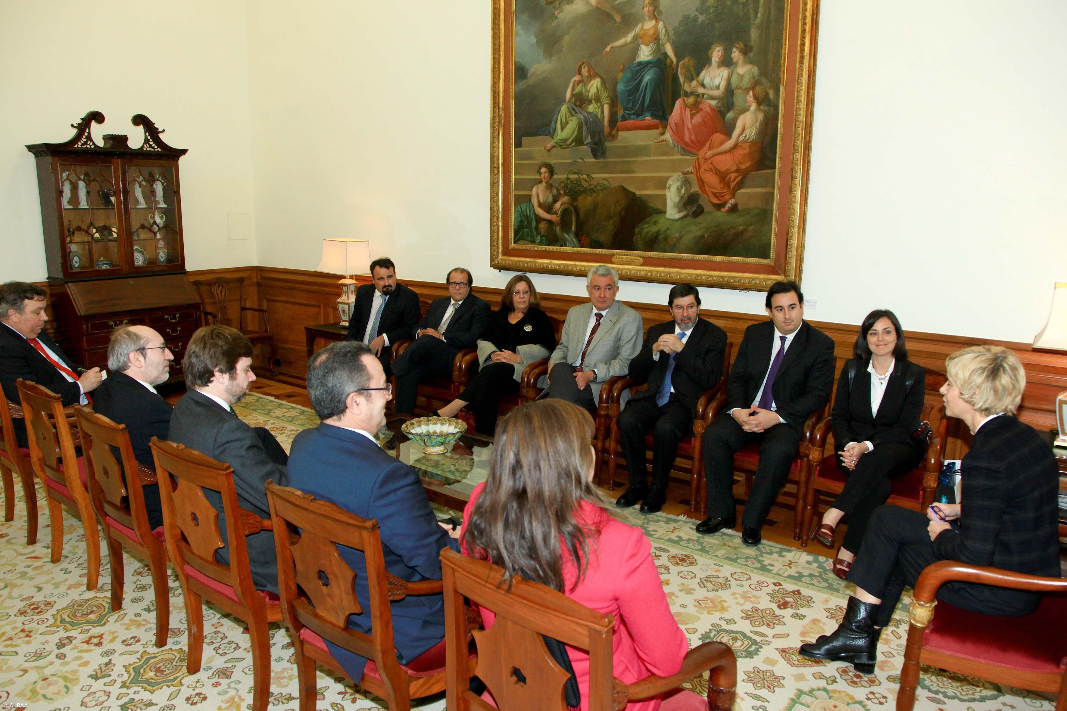 Ana Luís preocupada com trabalhadores da Base das Lajes – Imagem 1