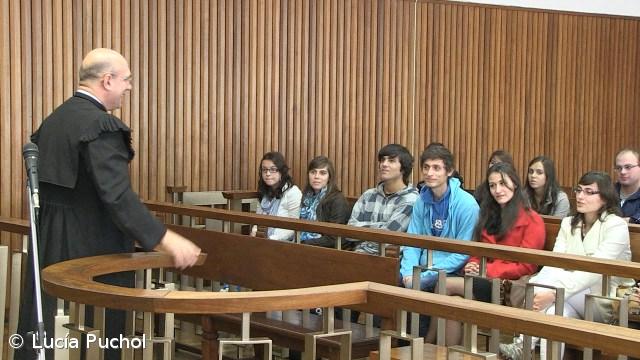 Estudantes observam funcionamento dos tribunais – Imagem 1