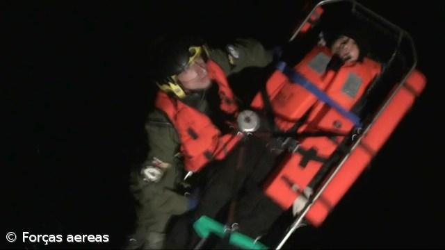 Cidadão filipino evacuado de navio ao largo dos Açores – Imagem 1