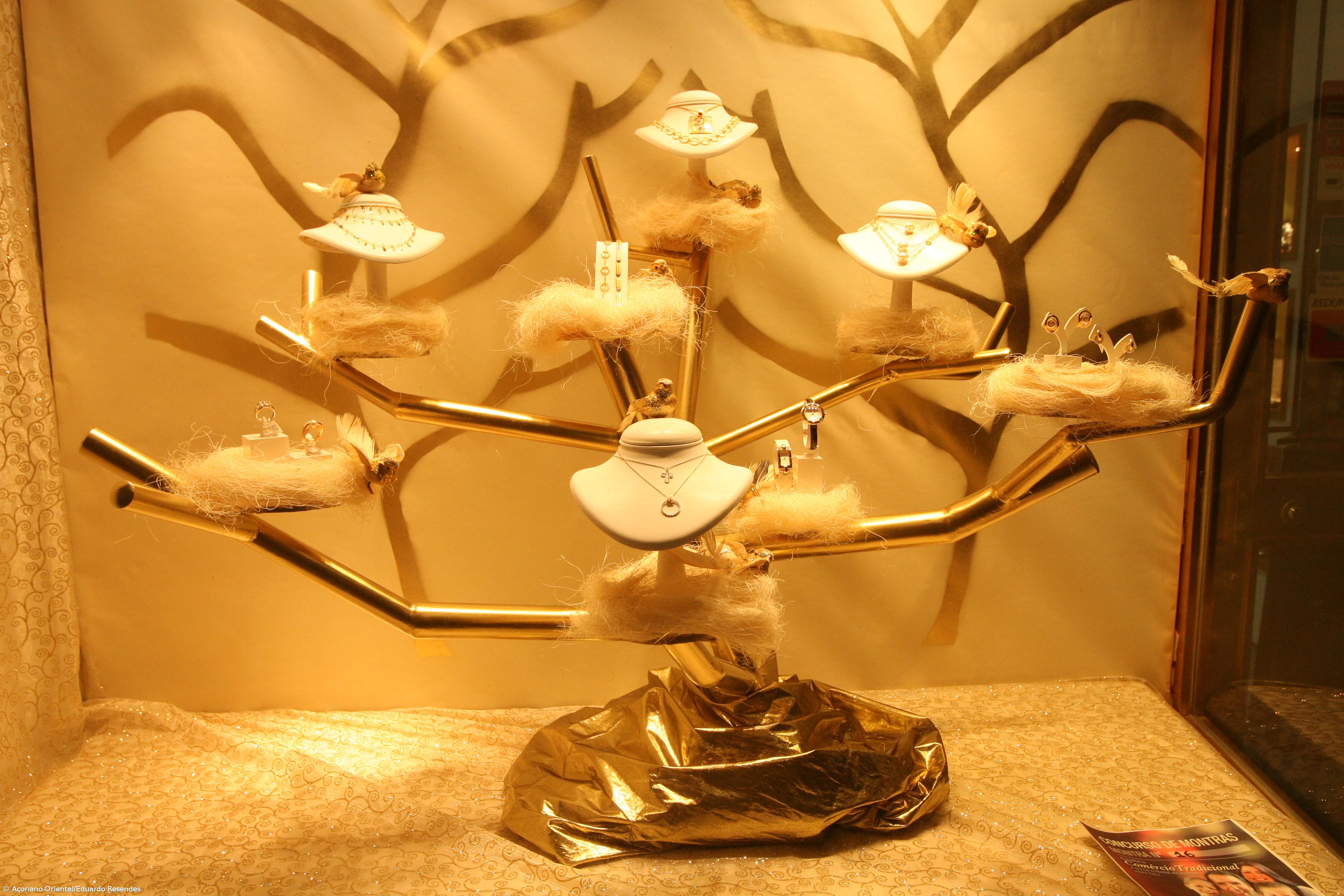 Ourivesaria Rubi ganha primeiro prémio do  Concurso de Montras – Imagem 1