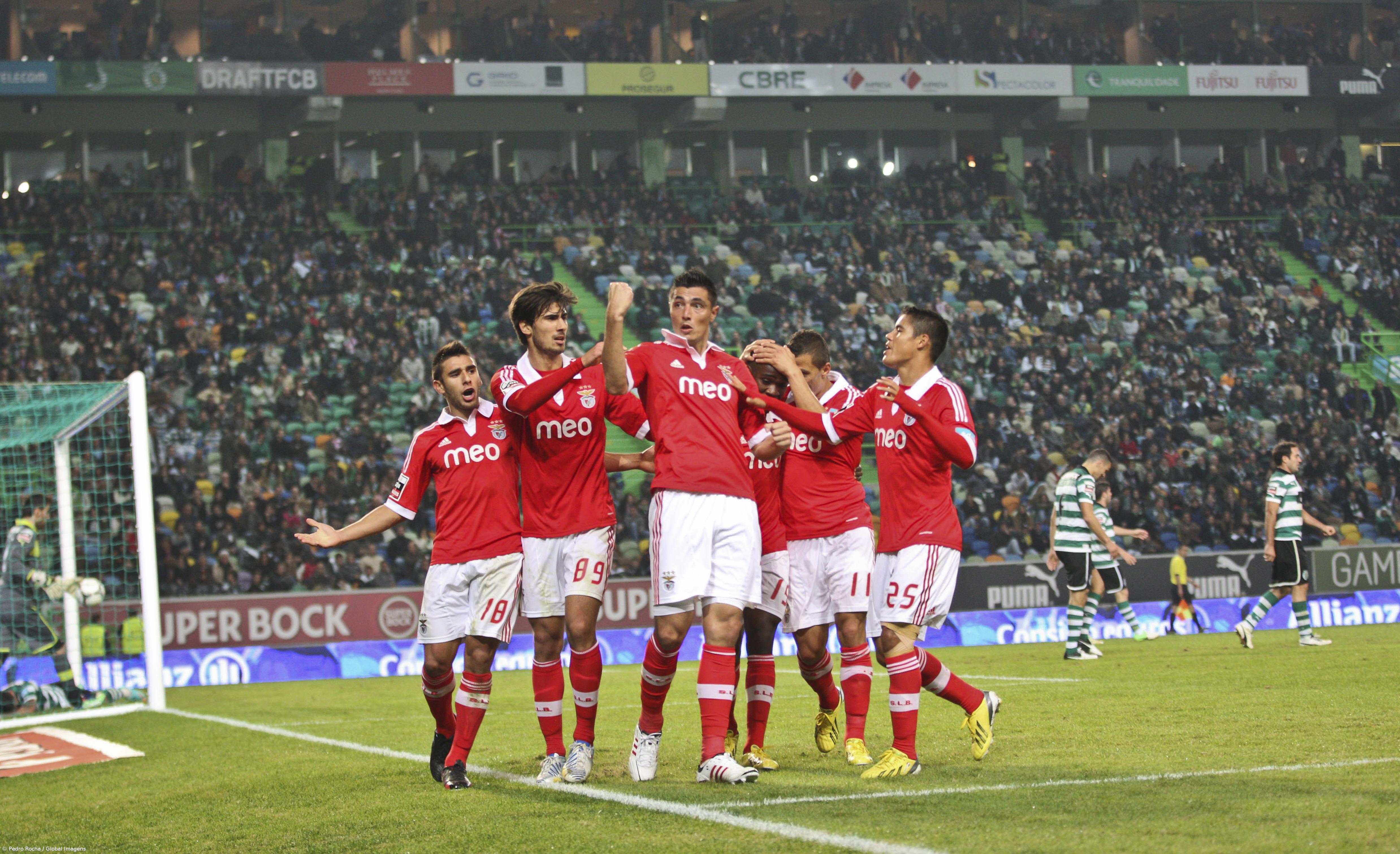 Benfica vence Sporting por 3-1 e ascende à liderança – Imagem 1