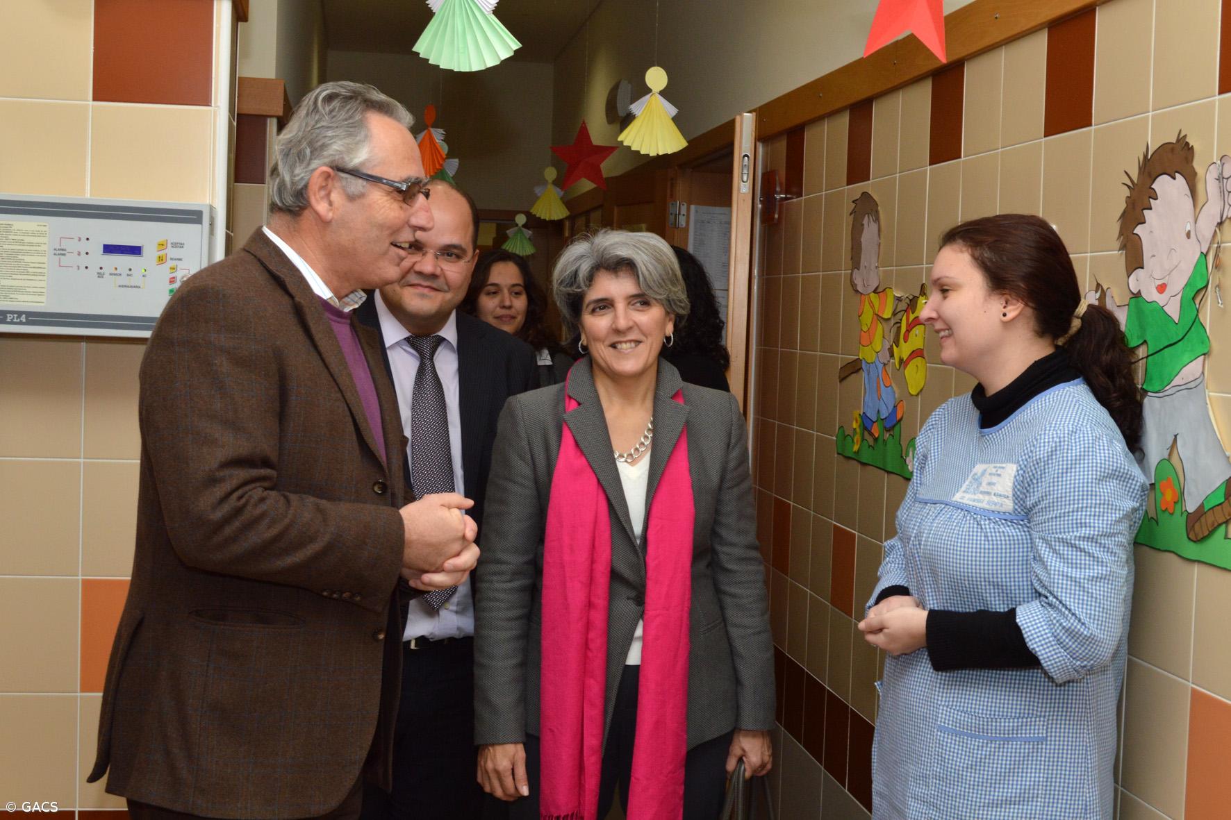 Governo dos Açores quer alargar programa Fios a todas as ilhas  – Imagem 1