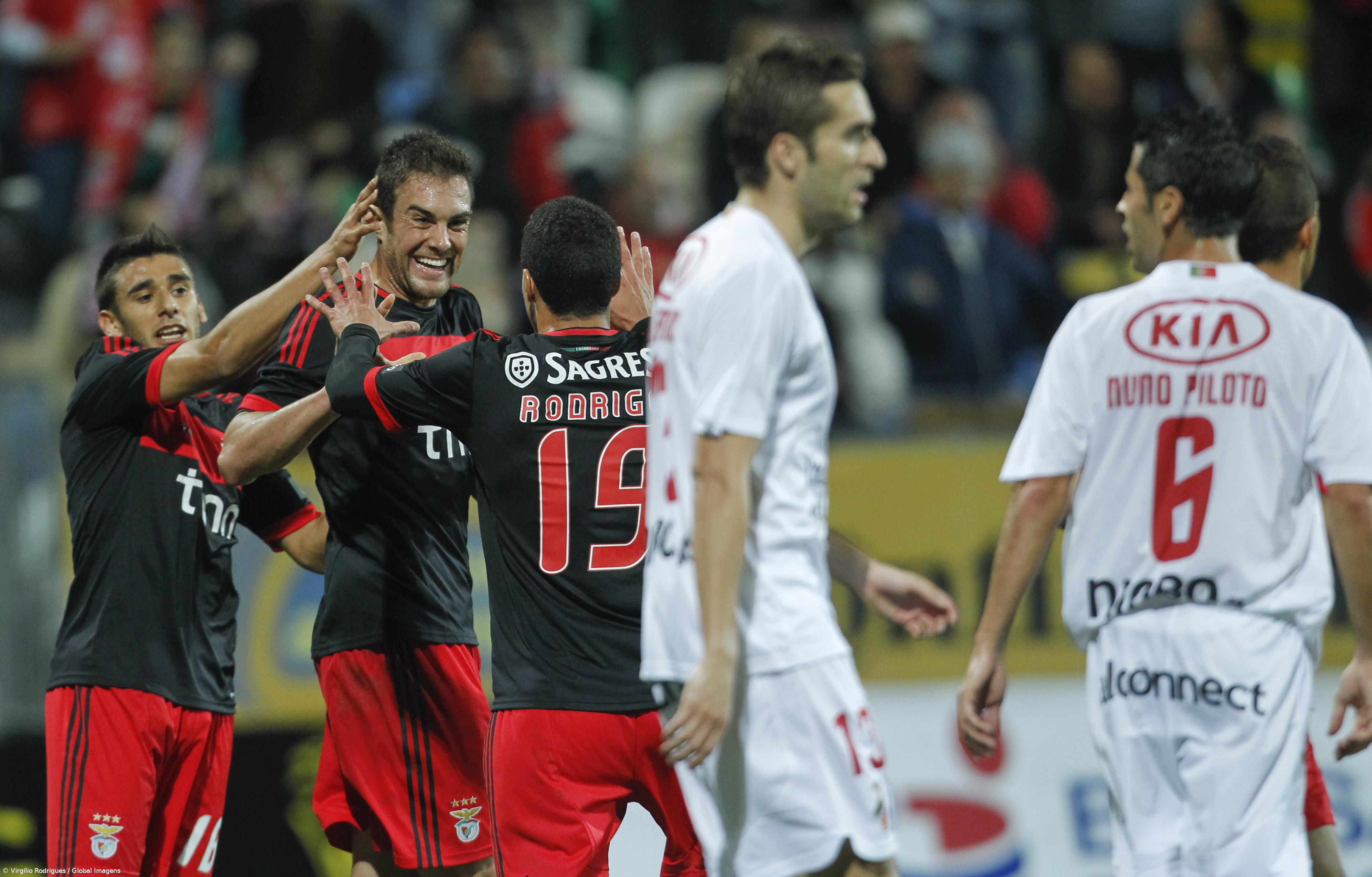 Benfica vence Olhanense por 2-1 e lidera grupo – Imagem 1