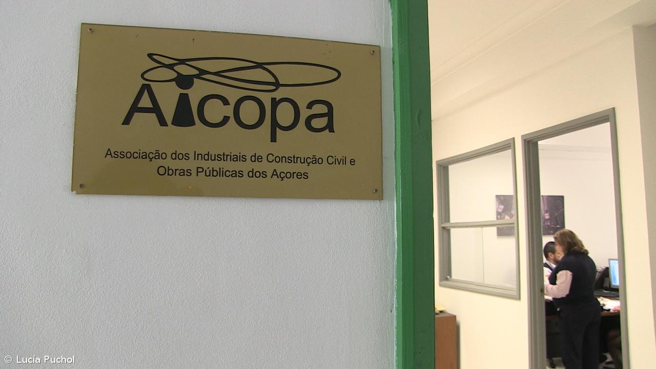 Construção civil diz haver redução de investimento público "em obra" em 2014 nos Açores – Imagem 1