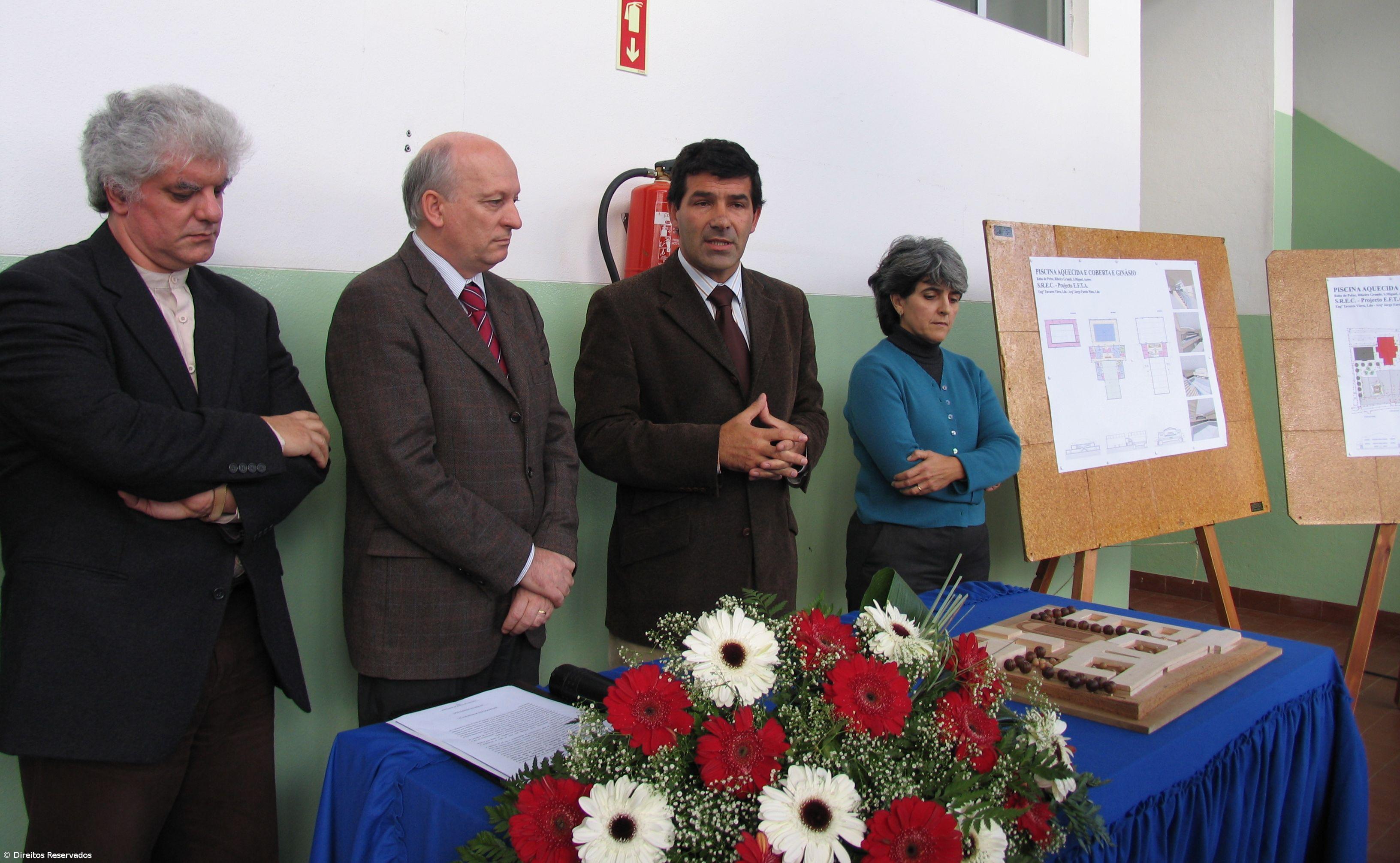 Escolas de Rabo de Peixe remodeladas dentro de três anos – Imagem 1