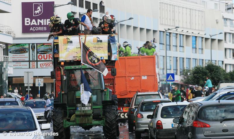 Batalha das Limas continua a divertir jovens e graúdos – Imagem 1