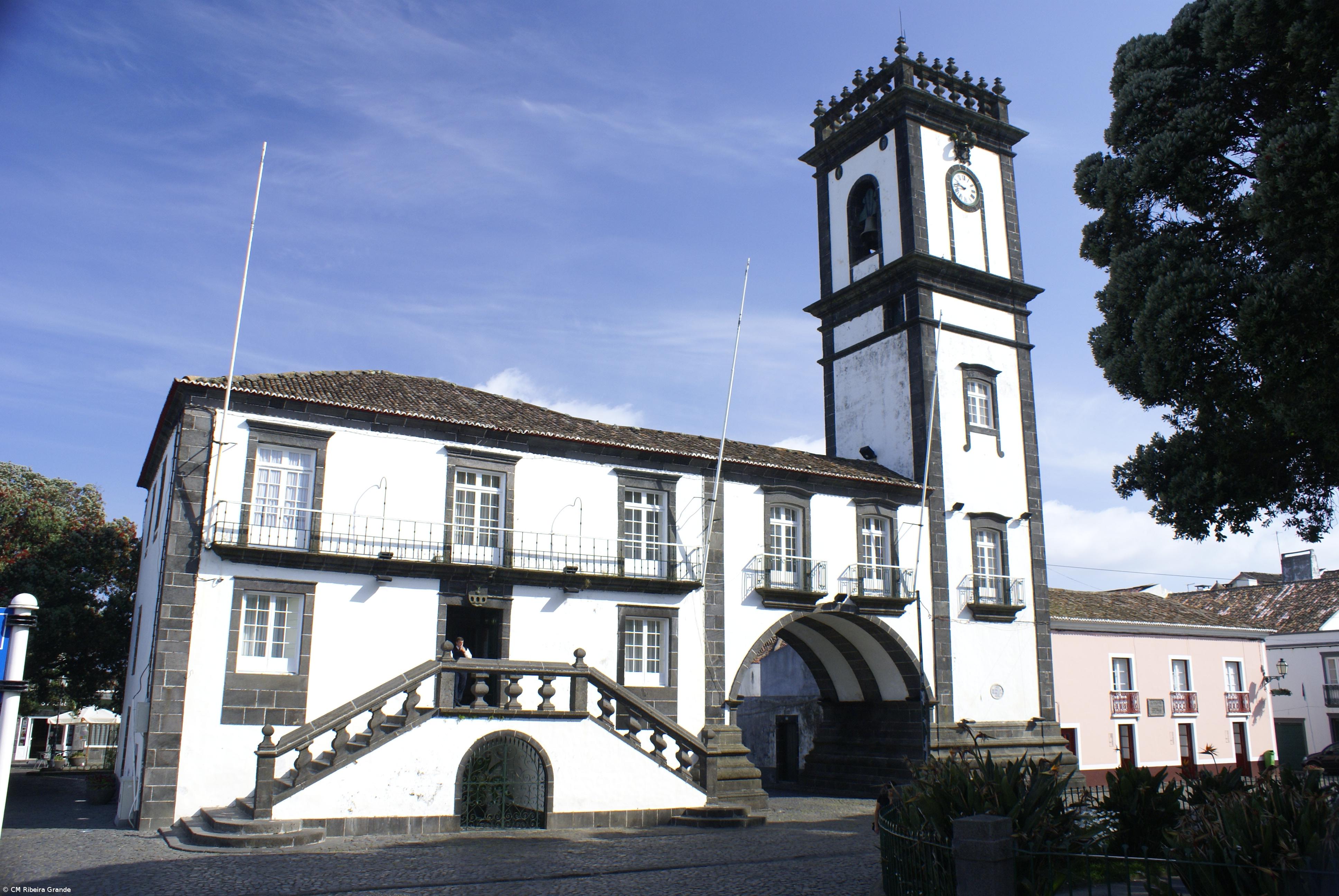 Maioria das autarquias nos Açores atribui bolsas para estudantes universitários – Imagem 1