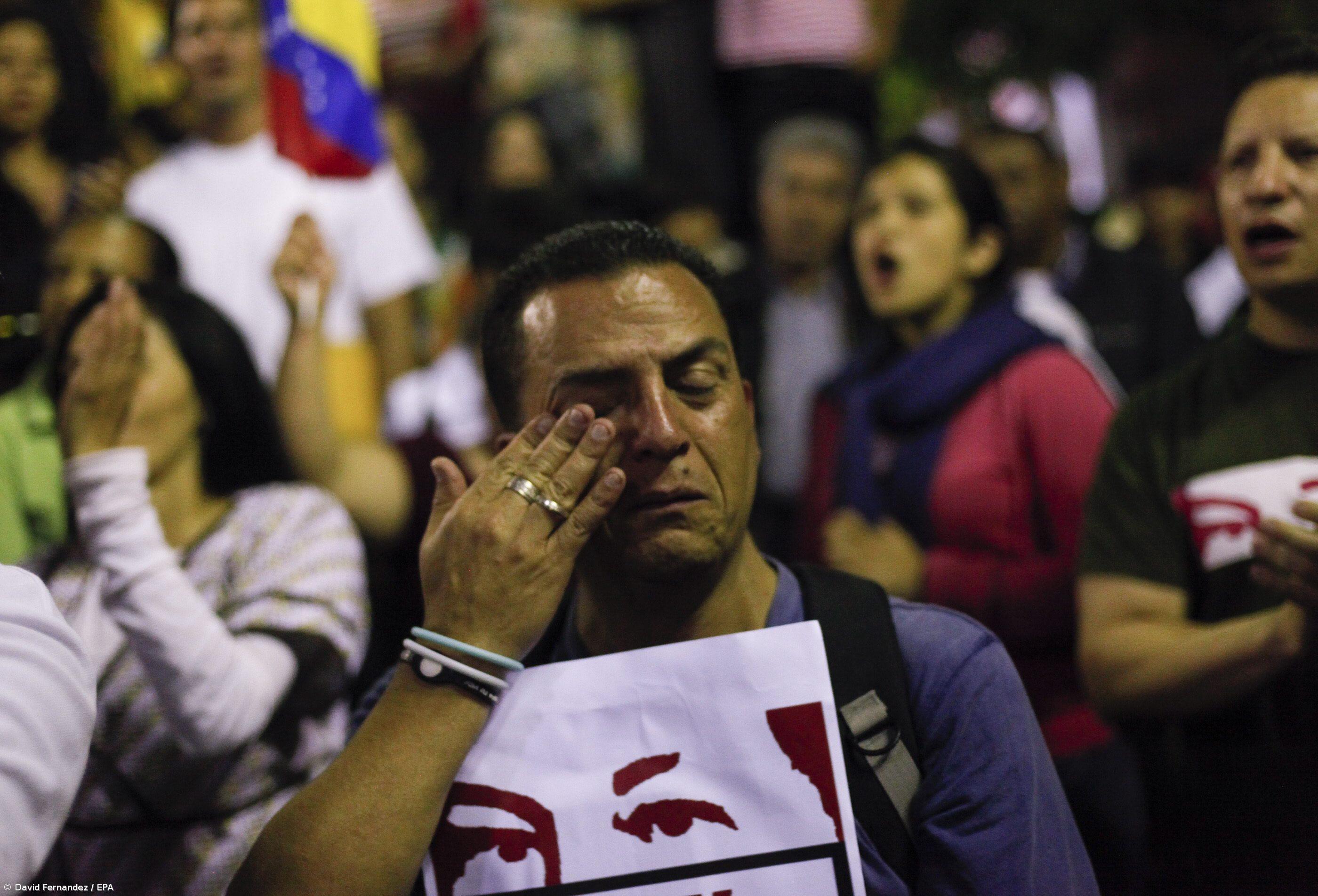 Sete dias de luto pela morte de Hugo Chávez e funeral nacional sexta-feira  – Imagem 1