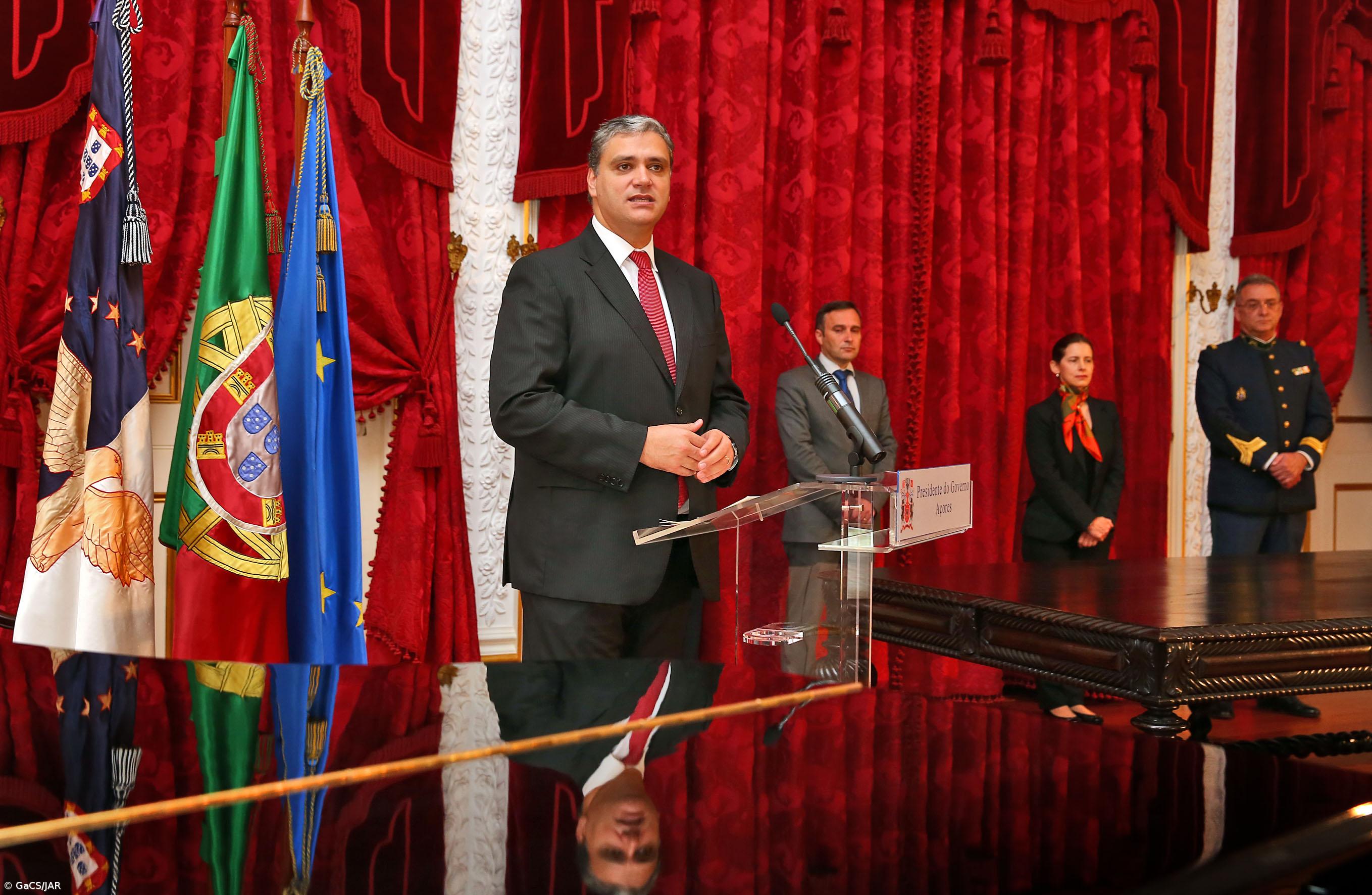 Funcionários públicos dos Açores recebem subsídio de férias em julho – Imagem 1