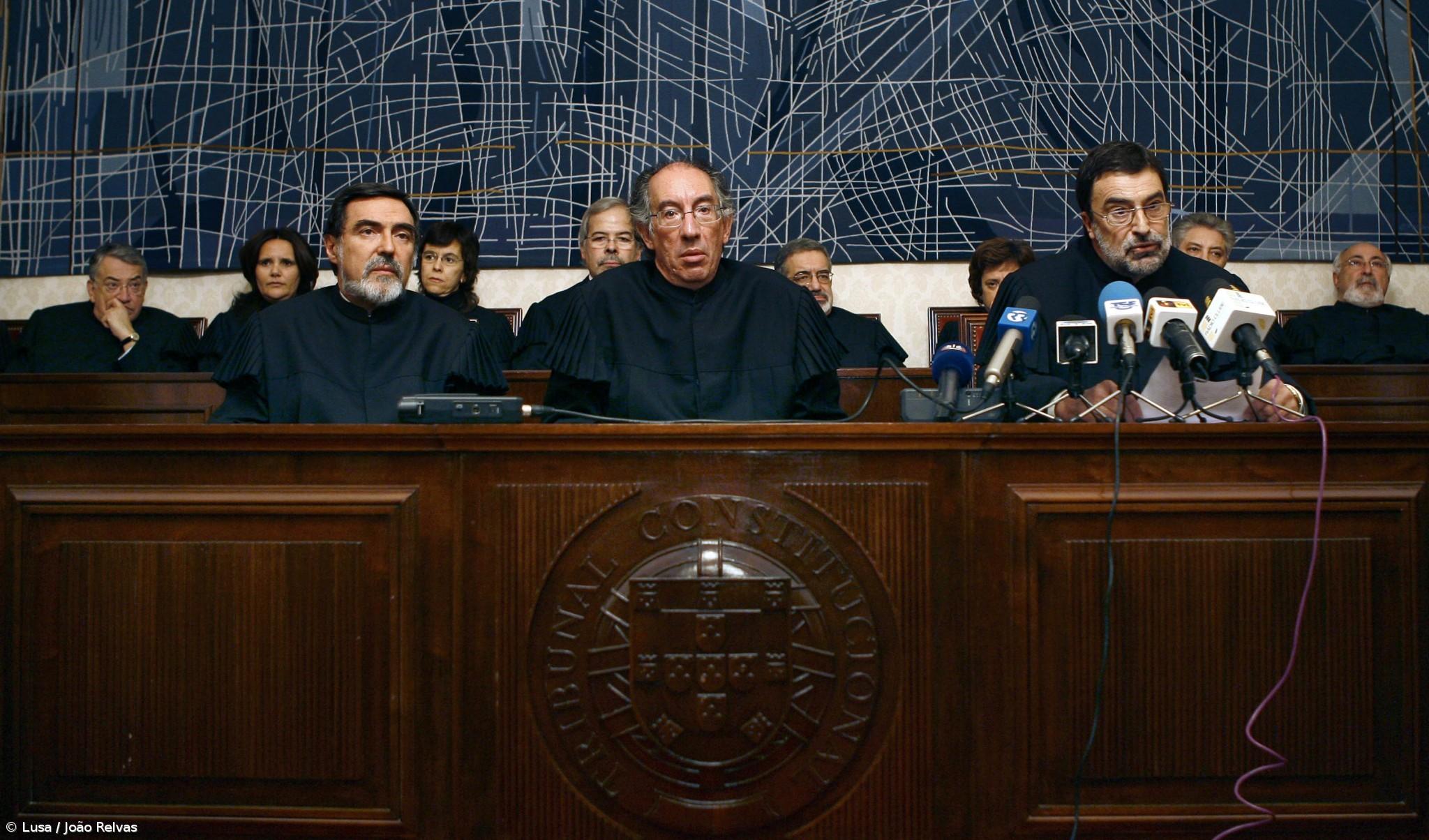 Tribunal Constitucional chumba lei dos vínculos – Imagem 1