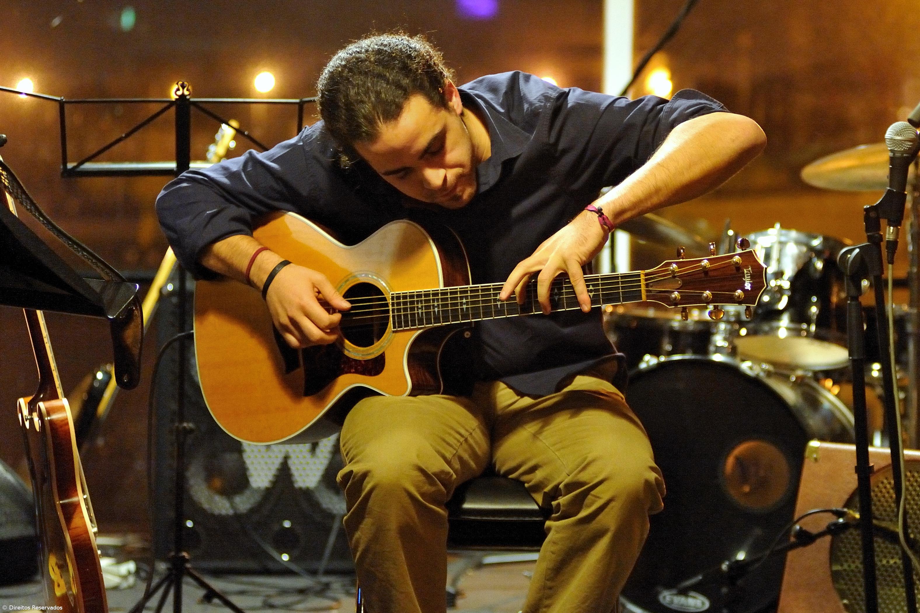 Sandro Norton em workshop e concerto	  – Imagem 1