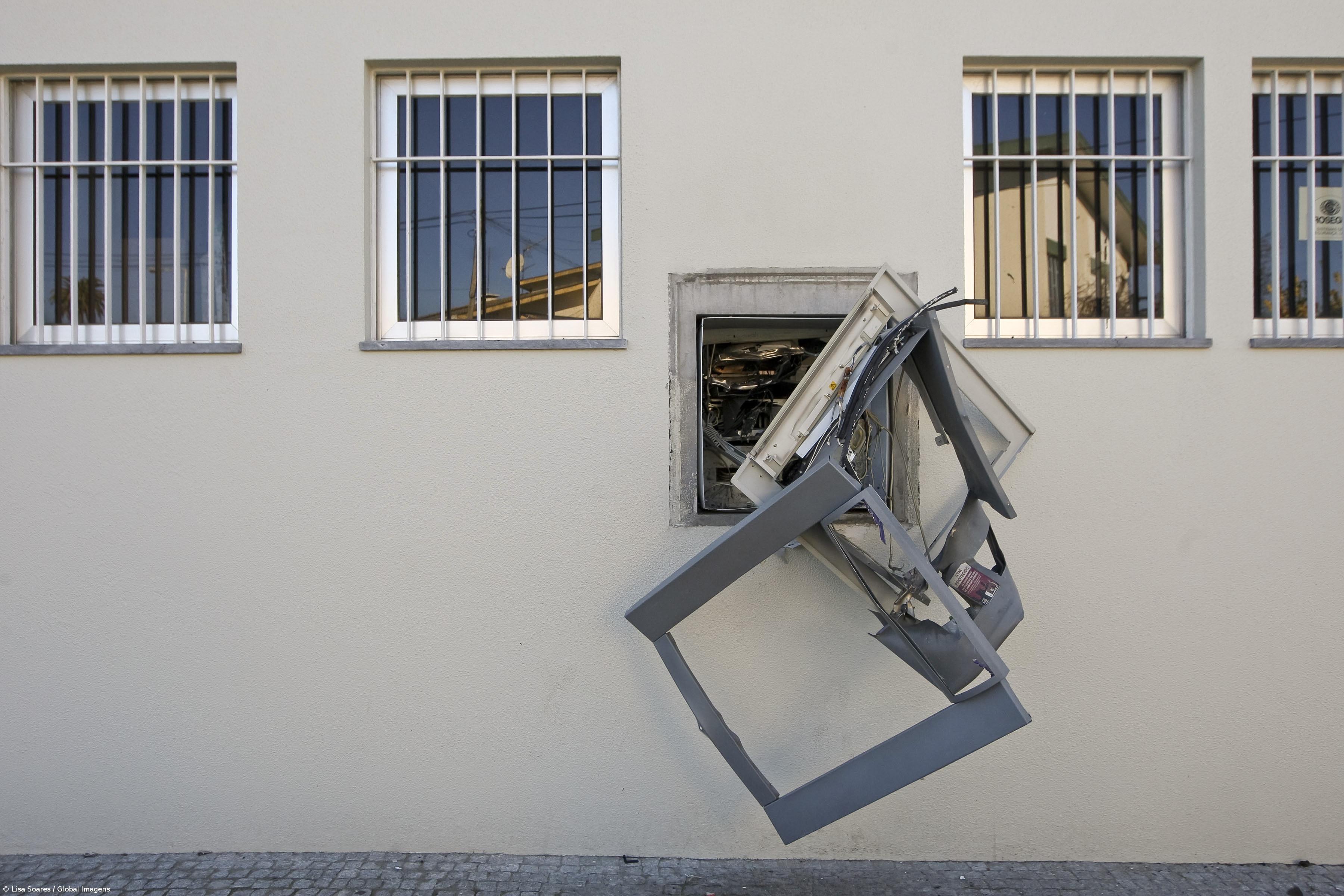 PJ desmantela organização que assaltava caixas de multibanco – Imagem 1