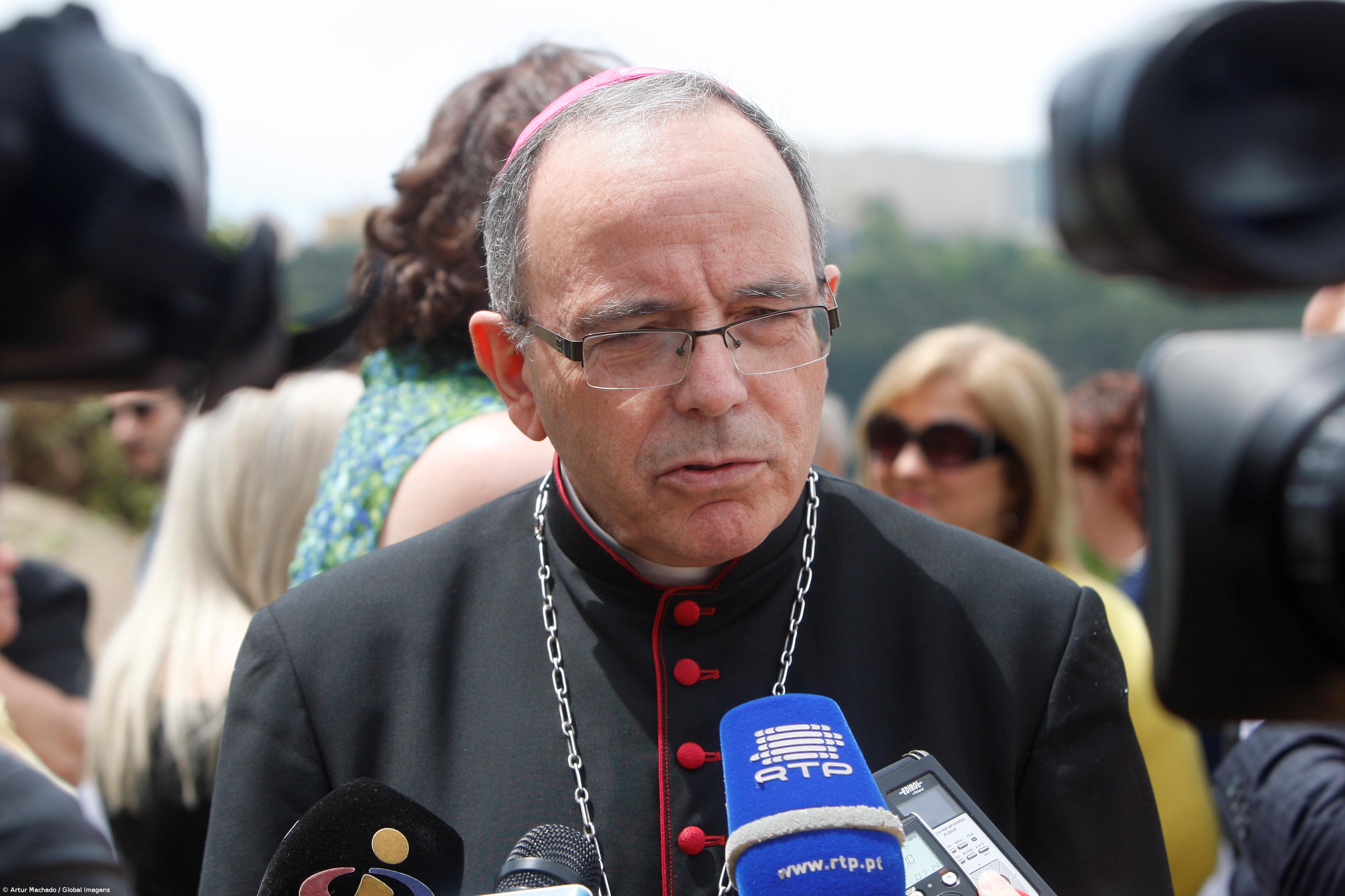 Portugueses têm de ser mais modestos nos gastos – Imagem 1