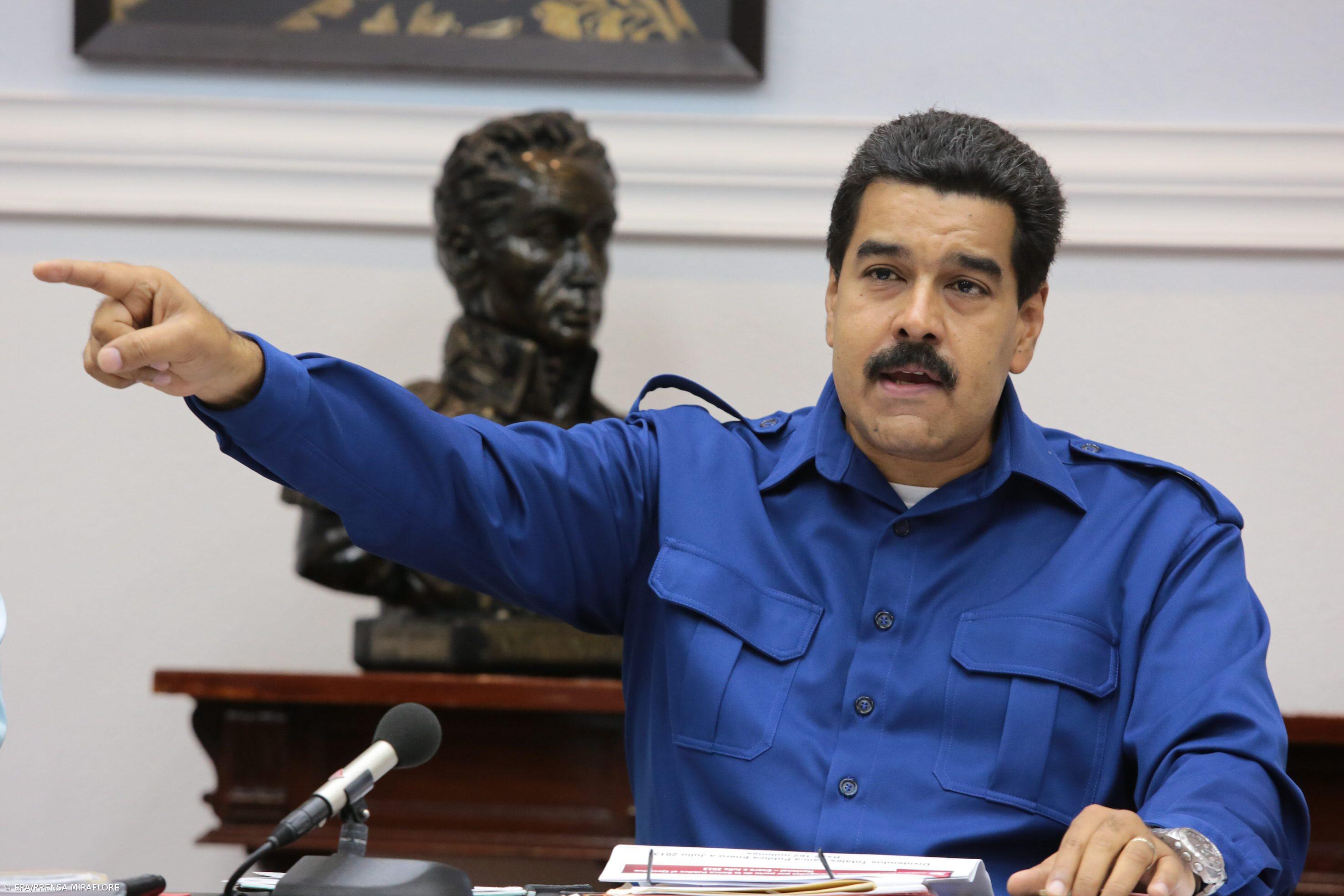 Nicolás Maduro decreta estado de emergência económica – Imagem 1