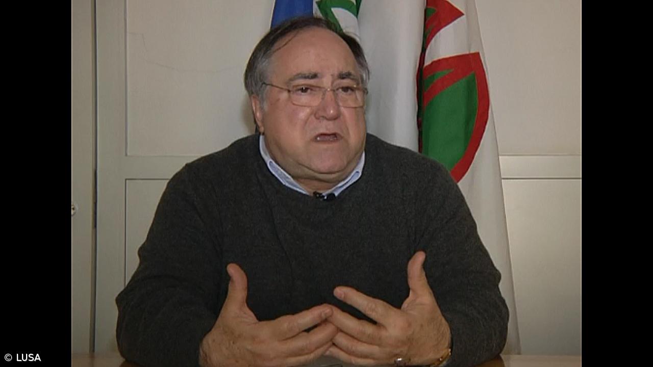 Vasco Lourenço diz que Governo deve envergonhar-se de comissão de “fachada” para o 25 de Novembro – Imagem 1