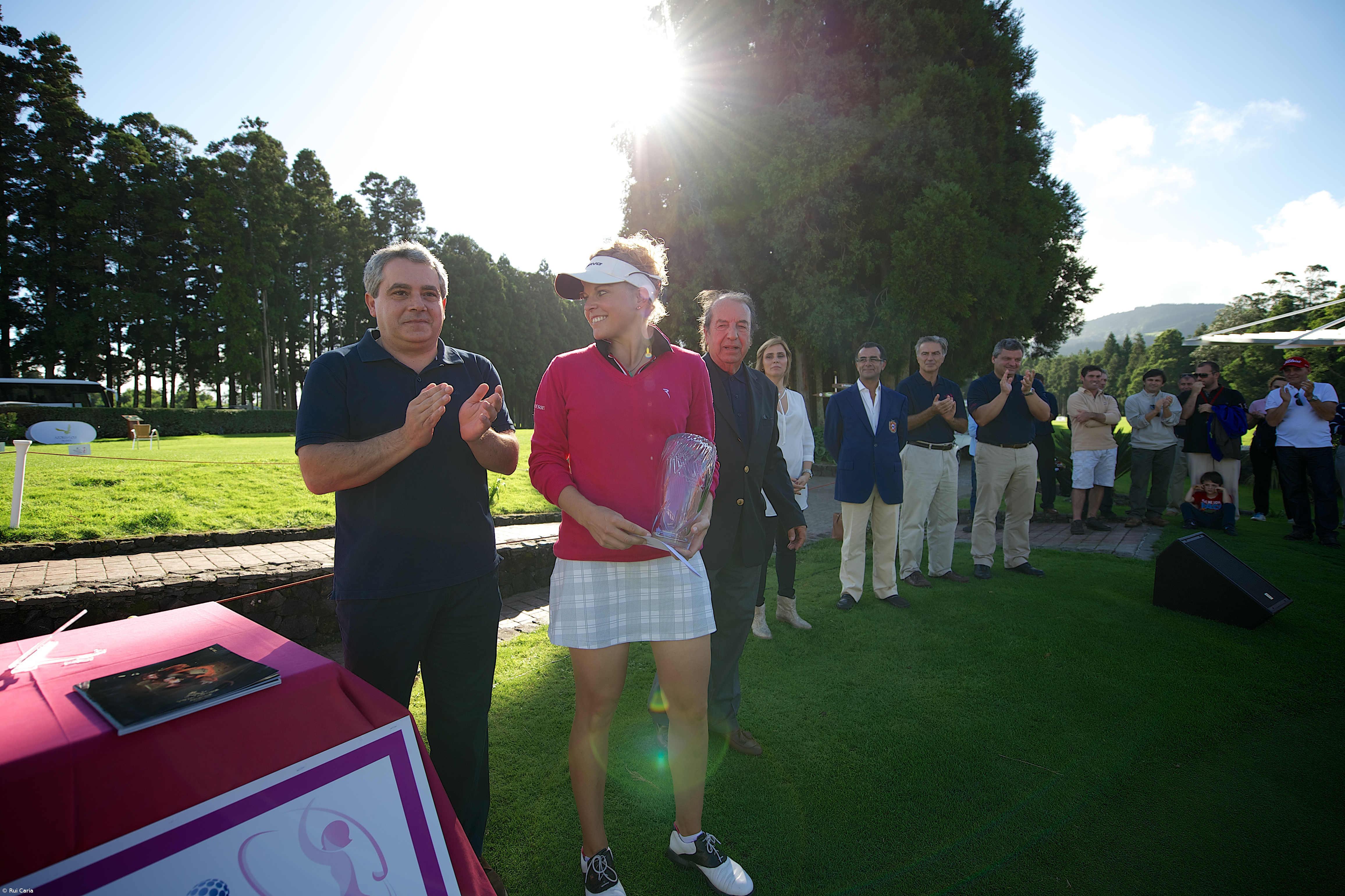 Fabienne In-Albon vence Açores Ladies Open em golfe – Imagem 1