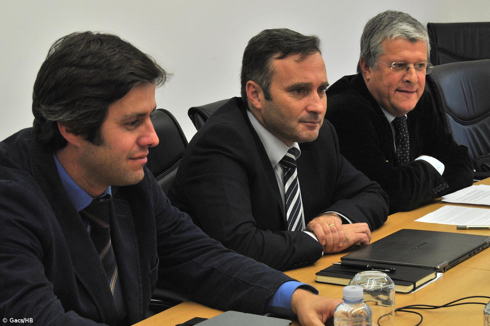 Negociações com representantes dos trabalhadores portuários estão "no caminho certo para se fechar um acordo"    – Imagem 1