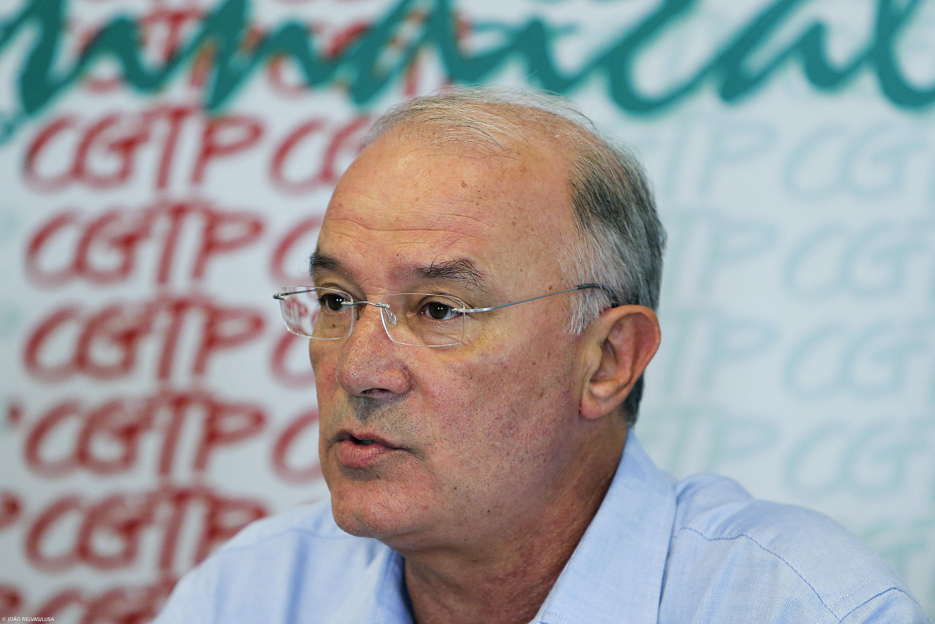 Pagamento de feriados sem cortes permitirá criar mais emprego  – Imagem 1