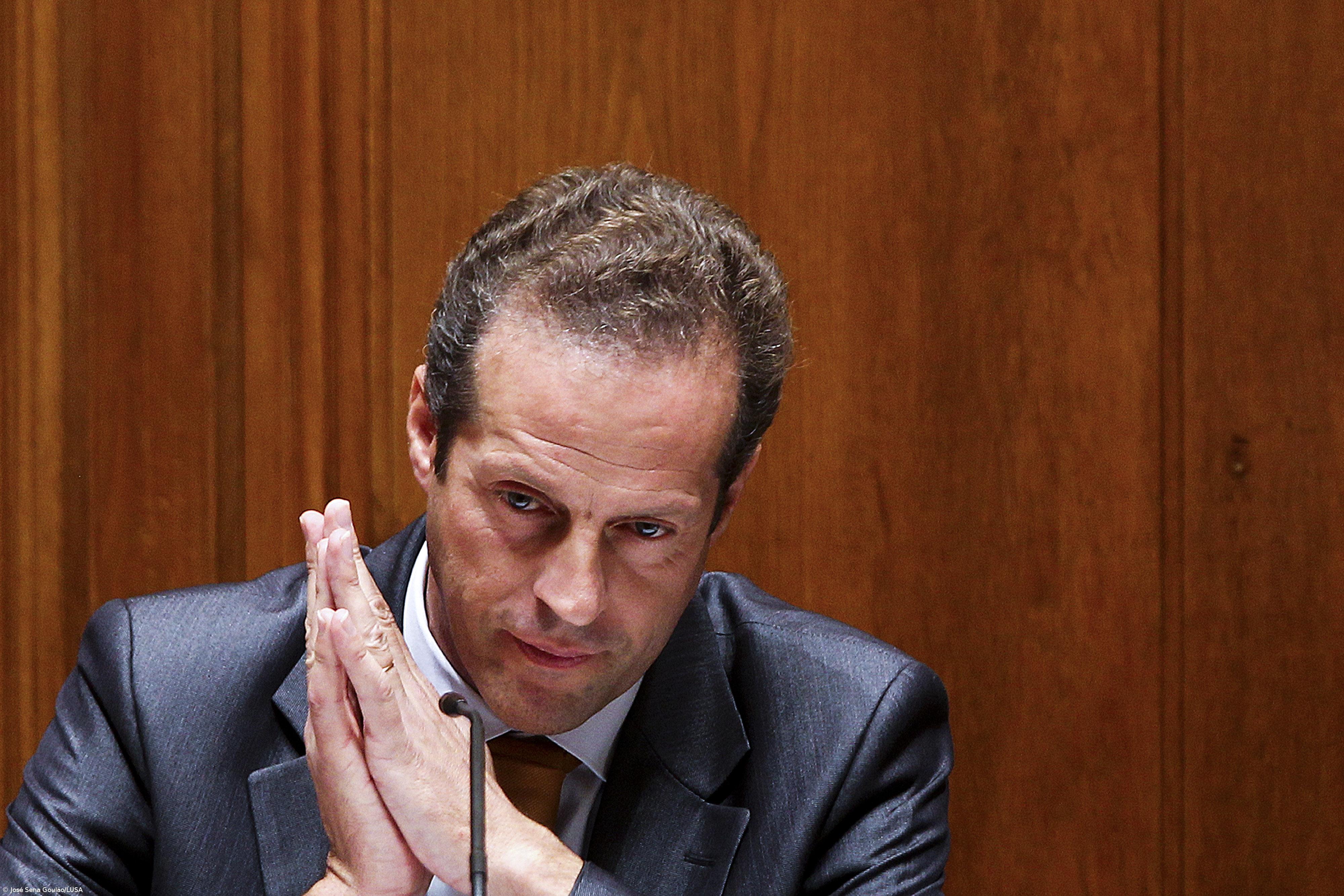 Municípios criticam na AR "corte cego" de 2% de funcionários – Imagem 1