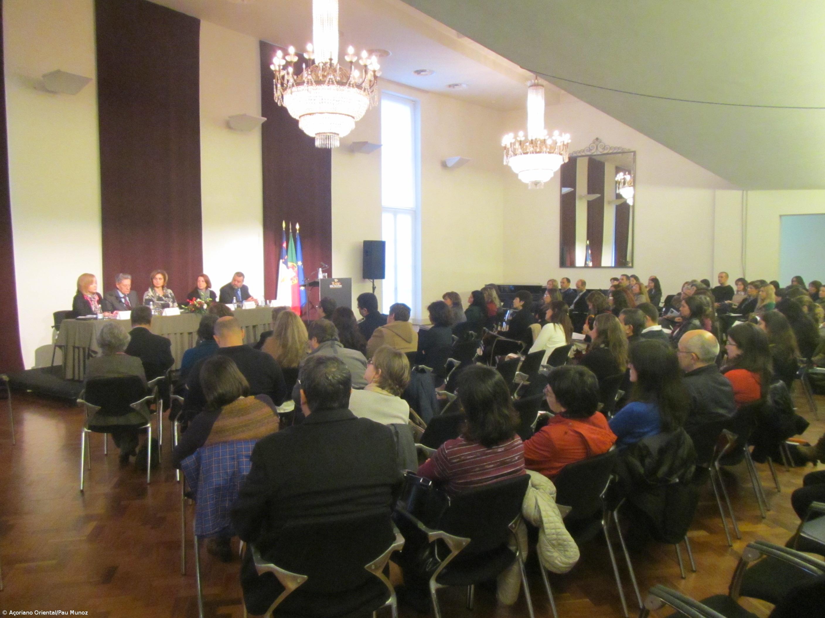 Crise e alargamento da escolaridade obrigatória podem aumentar situações de risco de menores – Imagem 1