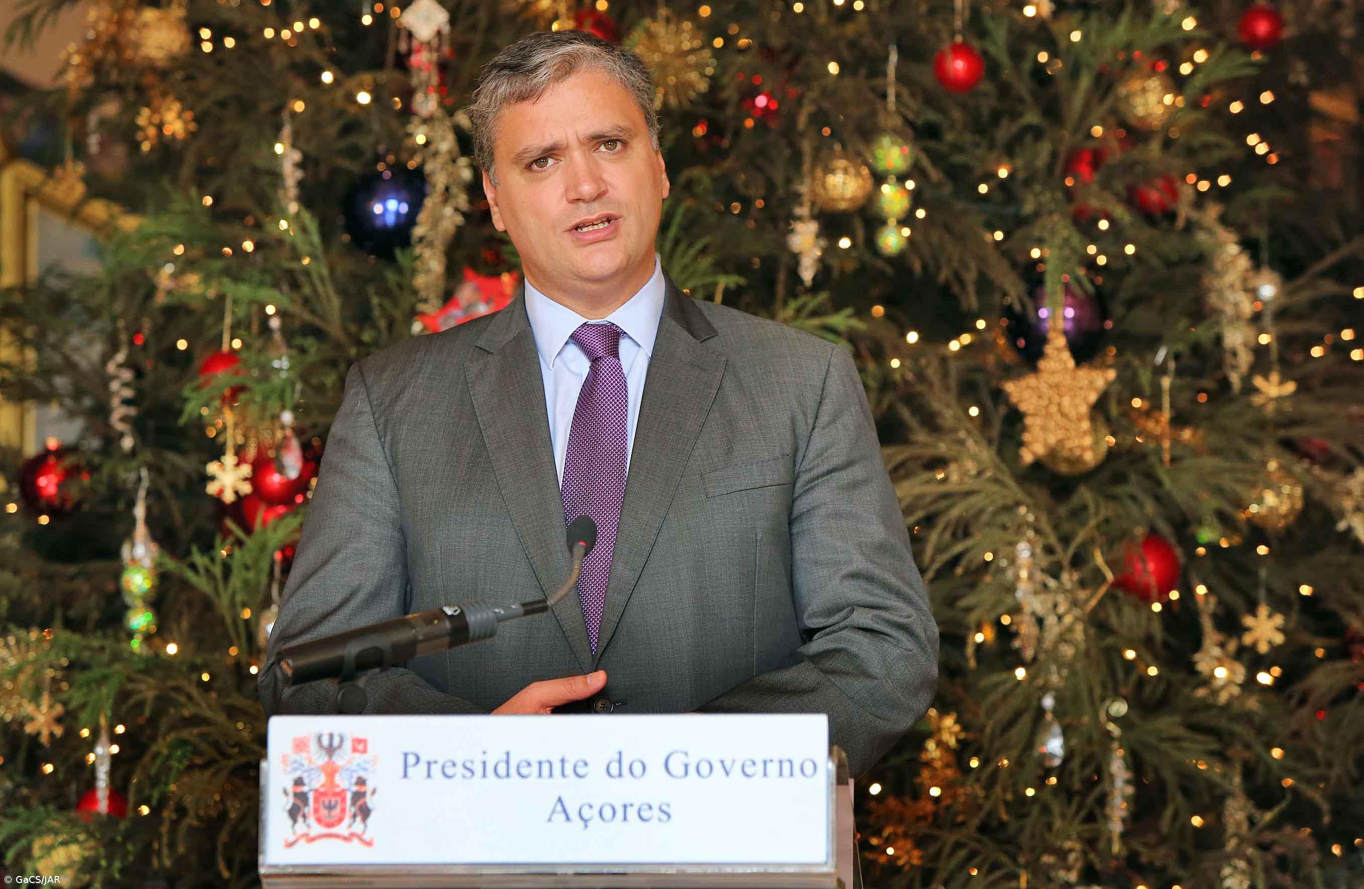 Presidente do Governo dos Açores promete mais combate ao desemprego na mensagem de Natal – Imagem 1