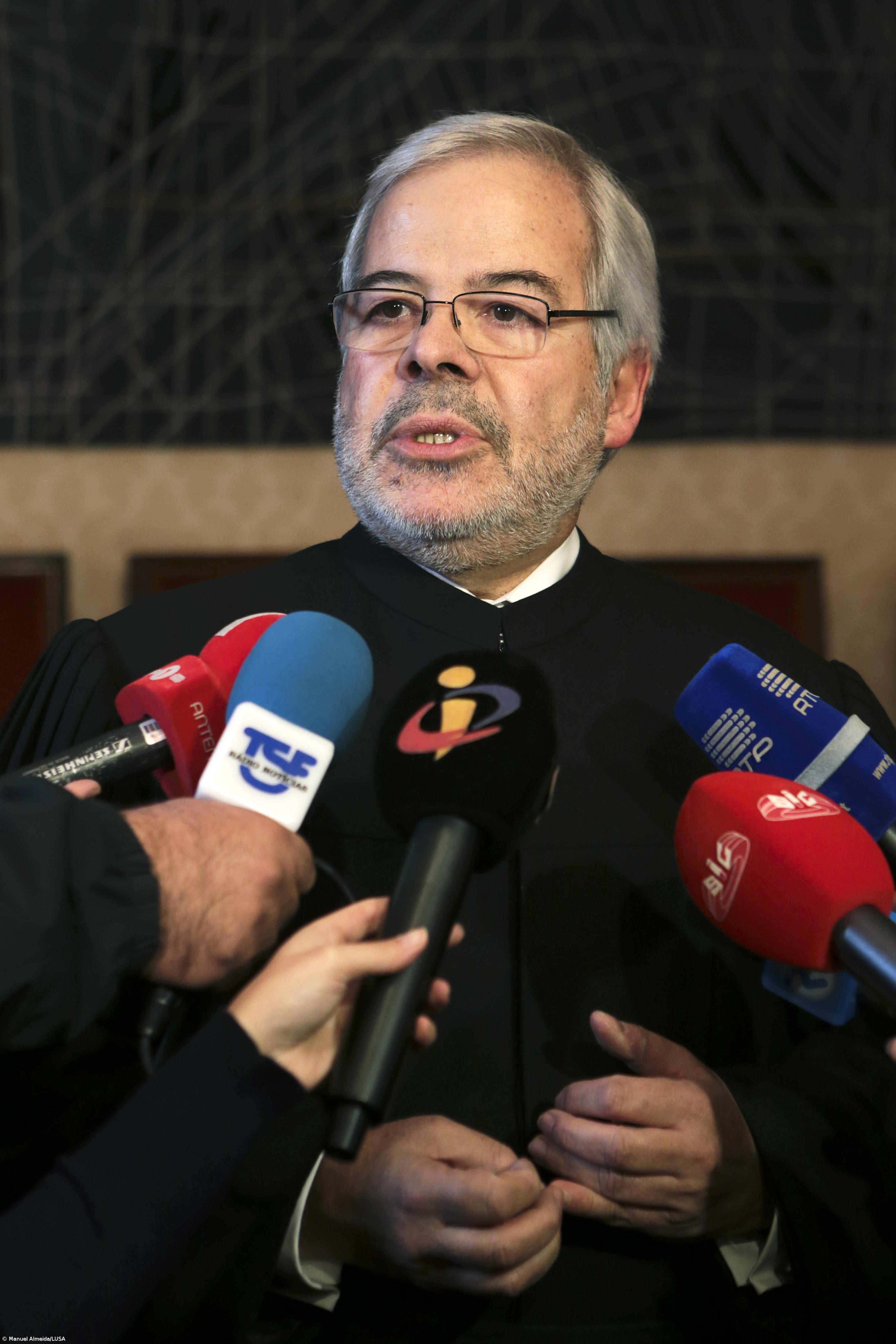 Unidade, solidariedade e reserva de competência dos órgãos de soberania respeitados – Imagem 1