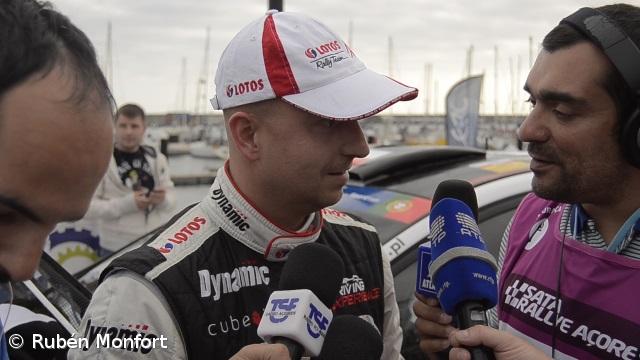 Kajetanowicz terminou primeio dia em crescendo (vídeo) – Imagem 1