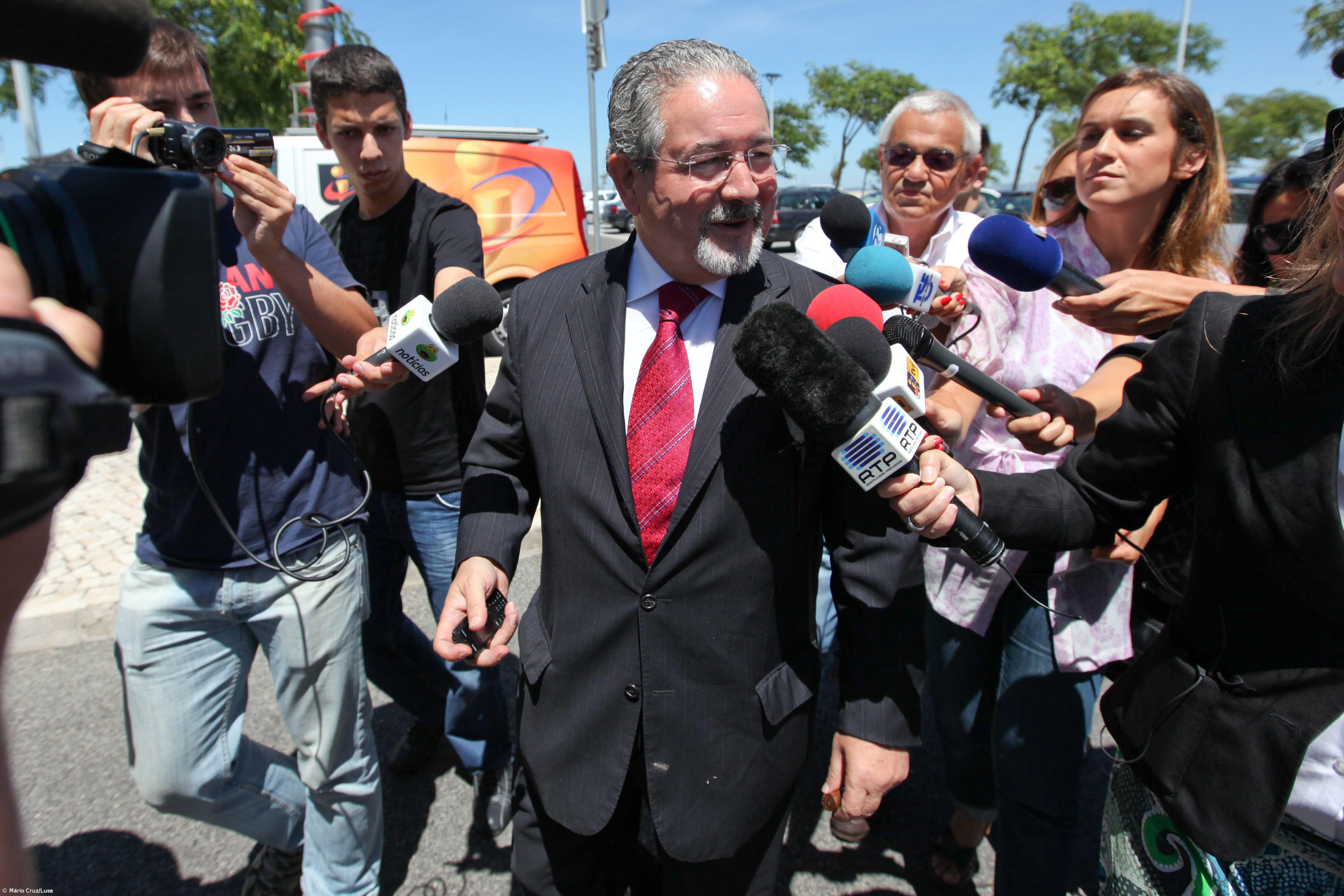 Isaltino Morais diz que buscas respeitam a investigação que decorre desde 2018 – Imagem 1