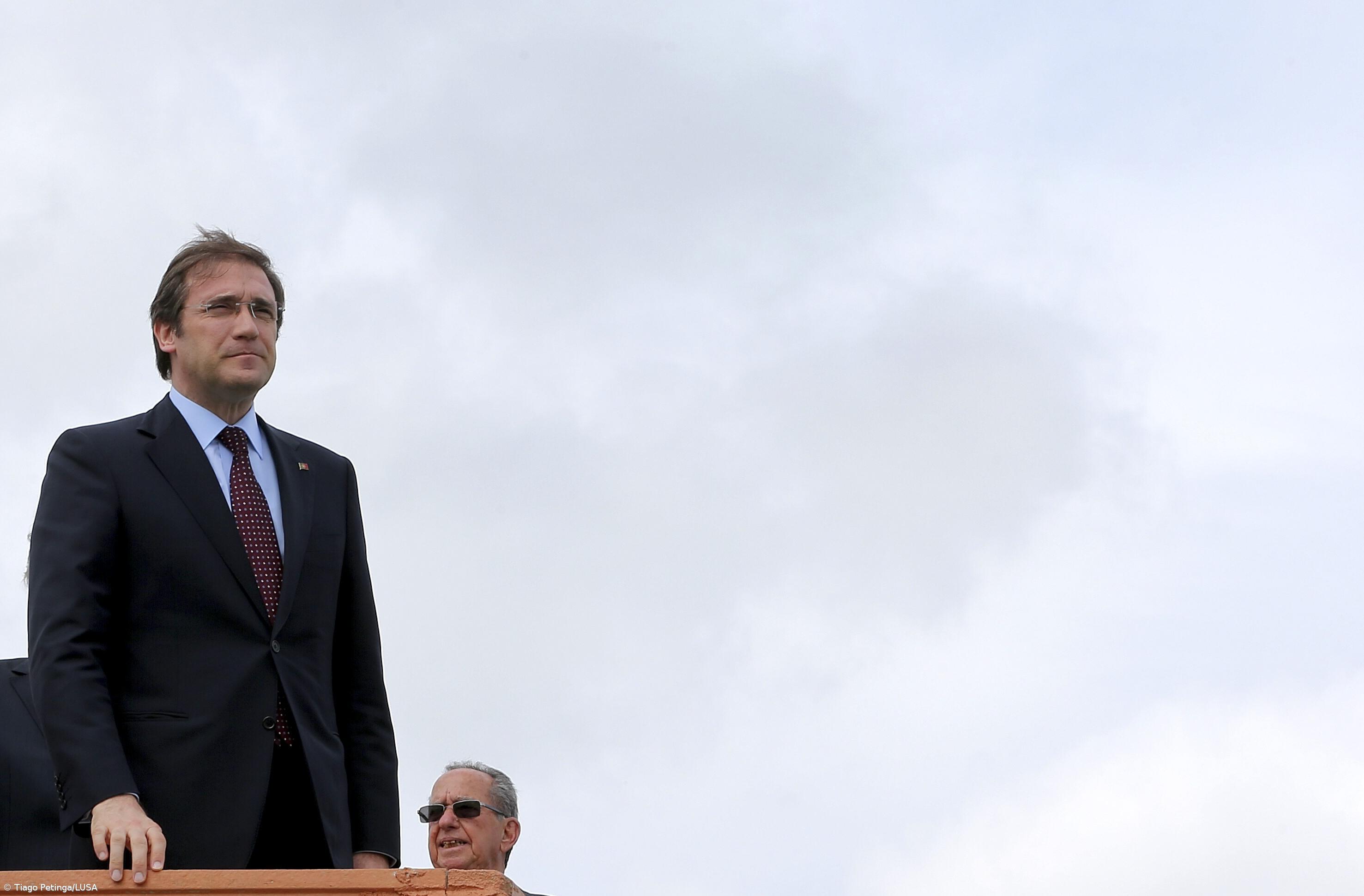 Lajes, ligações aéreas e impostos na agenda da primeira visita de Passos Coelho aos Açores como PM – Imagem 1