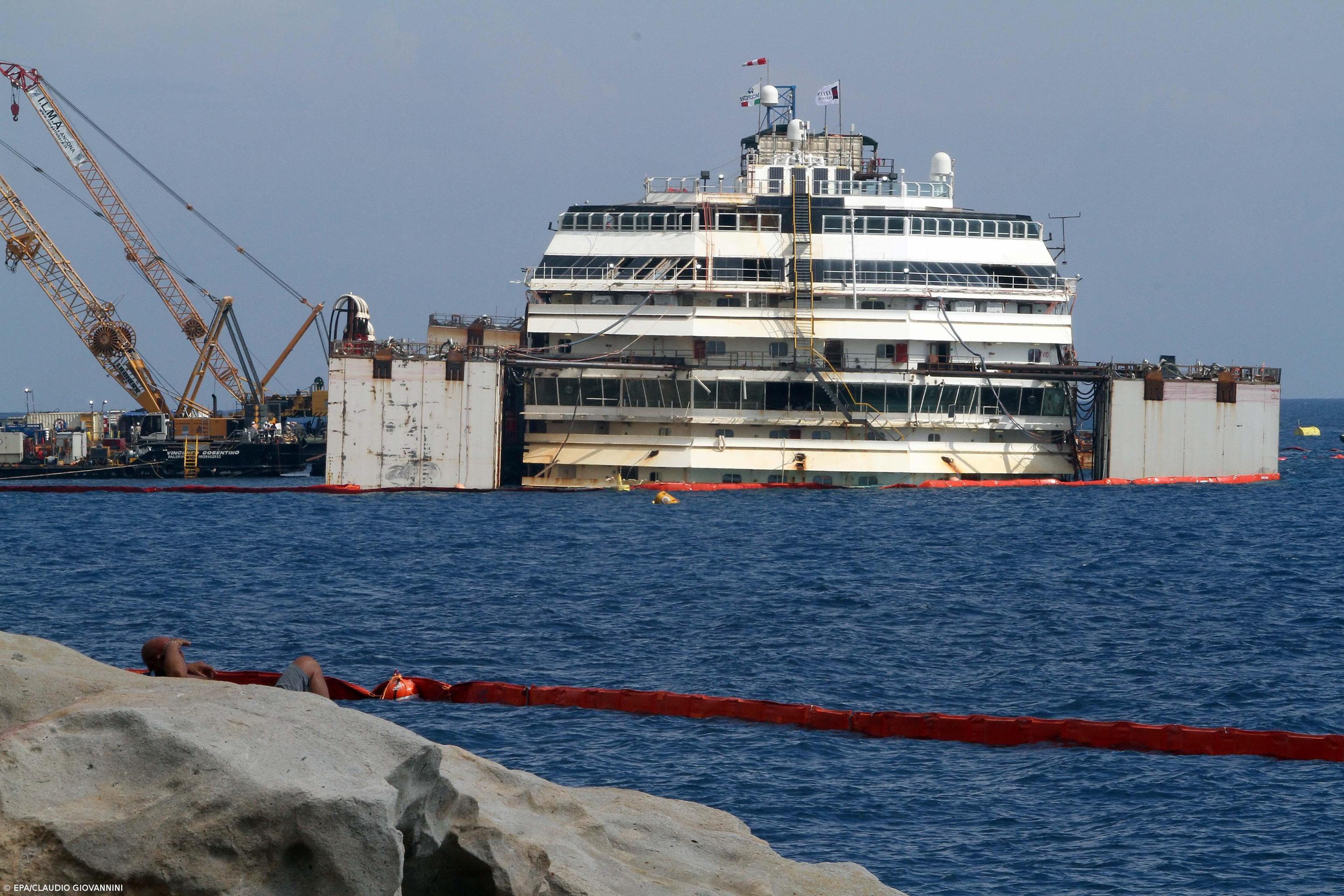 Encontrado corpo da última vítima do naufrágio do Costa Concordia – Imagem 1