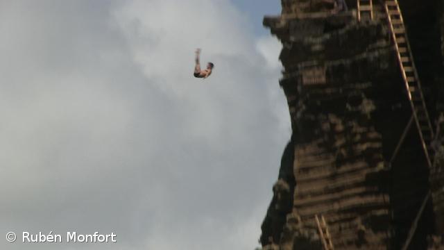 LoBue e Duque saltam do monólito para a dianteira (vídeo) – Imagem 1