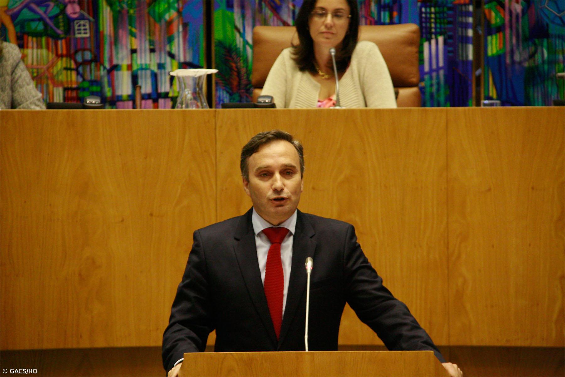 Açores apelam ao Governo nacional para aprovar este mês novo modelo das ligações aéreas – Imagem 1