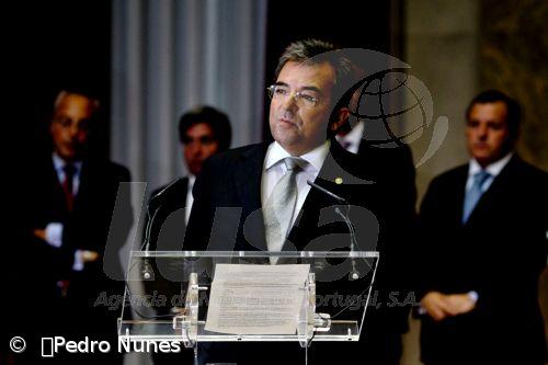 Banca deve atuar com princípios éticos "irrepreensíveis" – Imagem 1