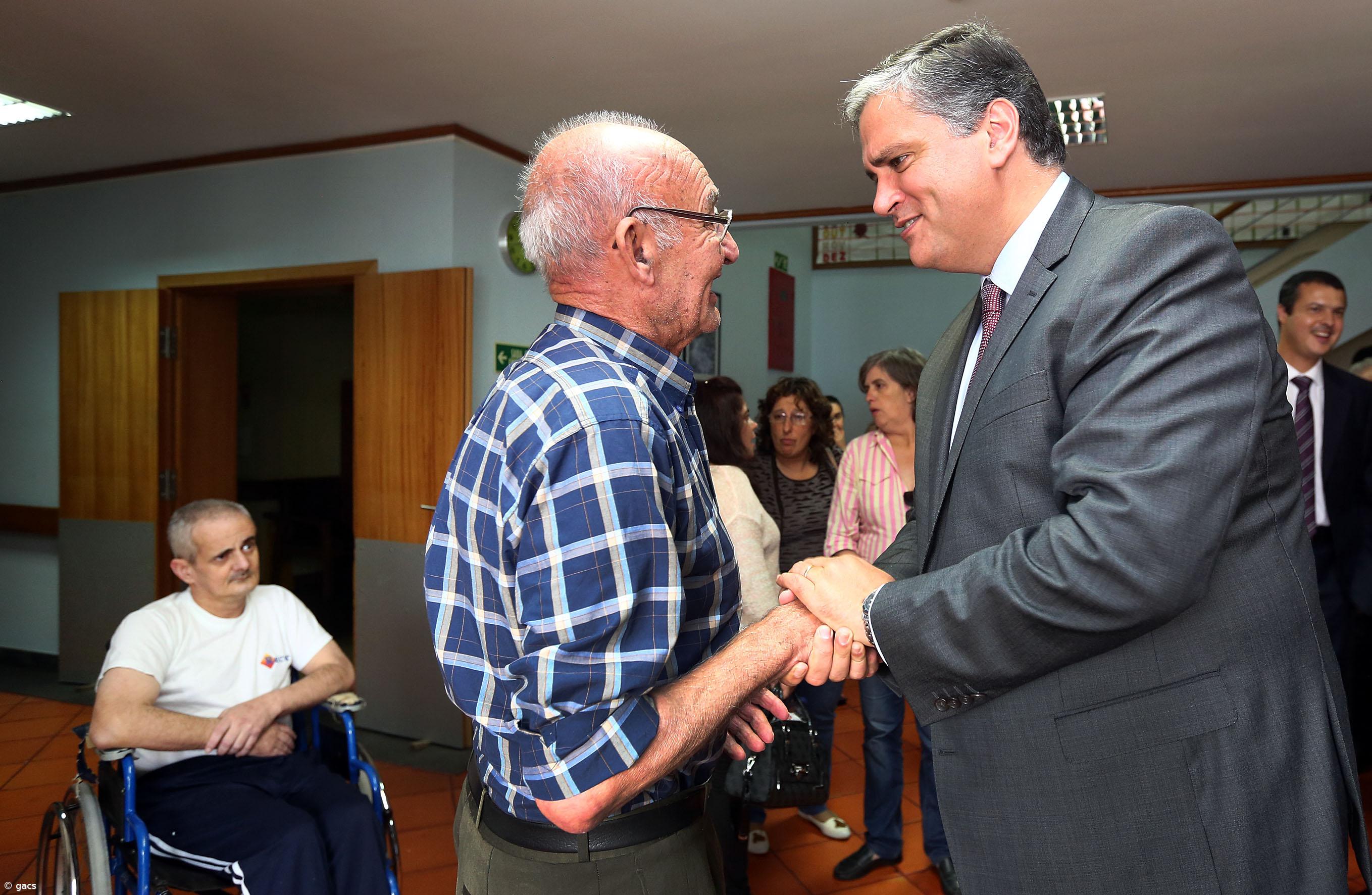 Vasco Cordeiro considera que projetos sociais materializam a coesão territorial dos Açores – Imagem 1