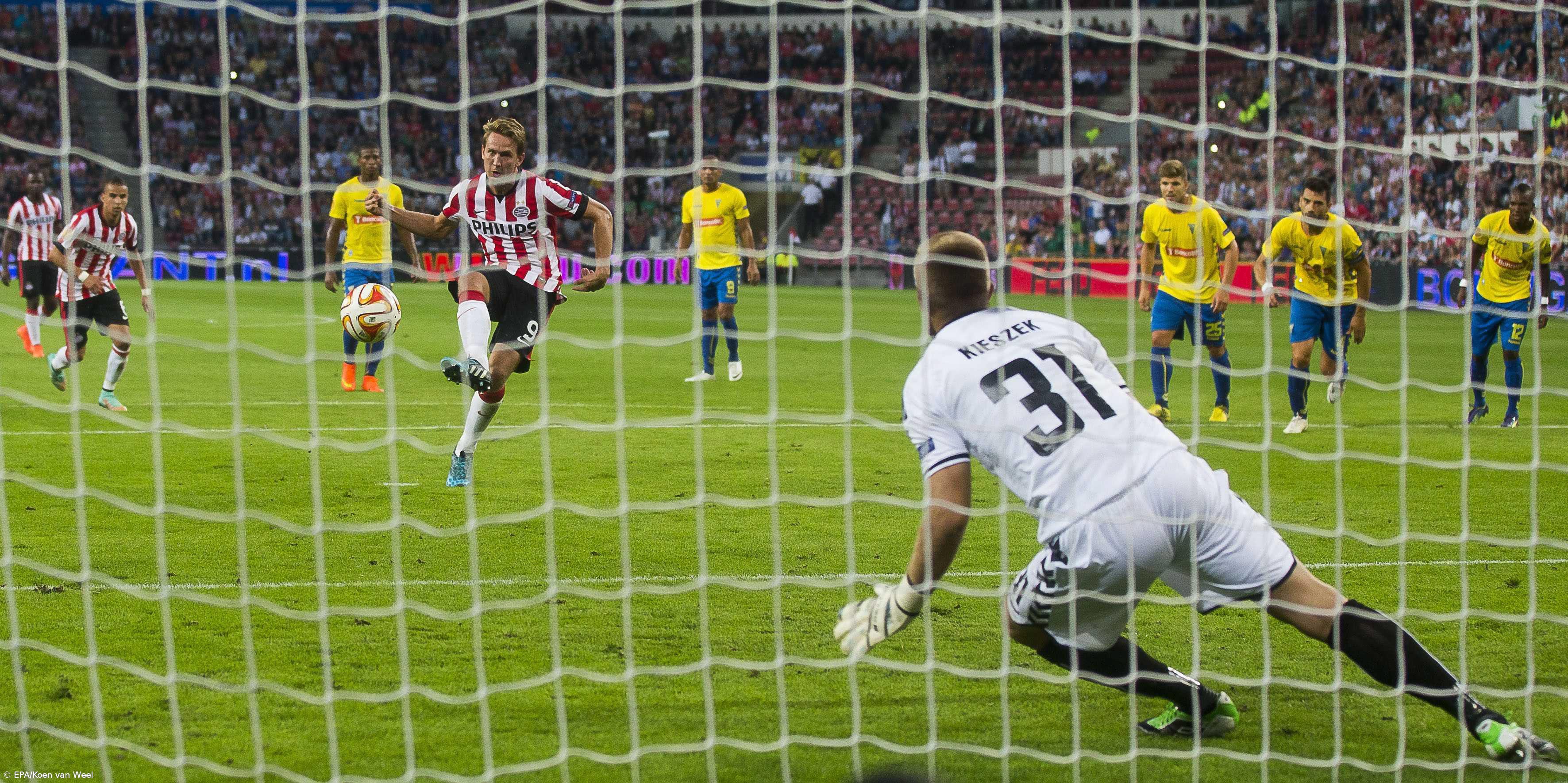 Estoril estreia-se na Liga Europa com derrota por 1-0 no reduto do PSV Eindhoven – Imagem 1