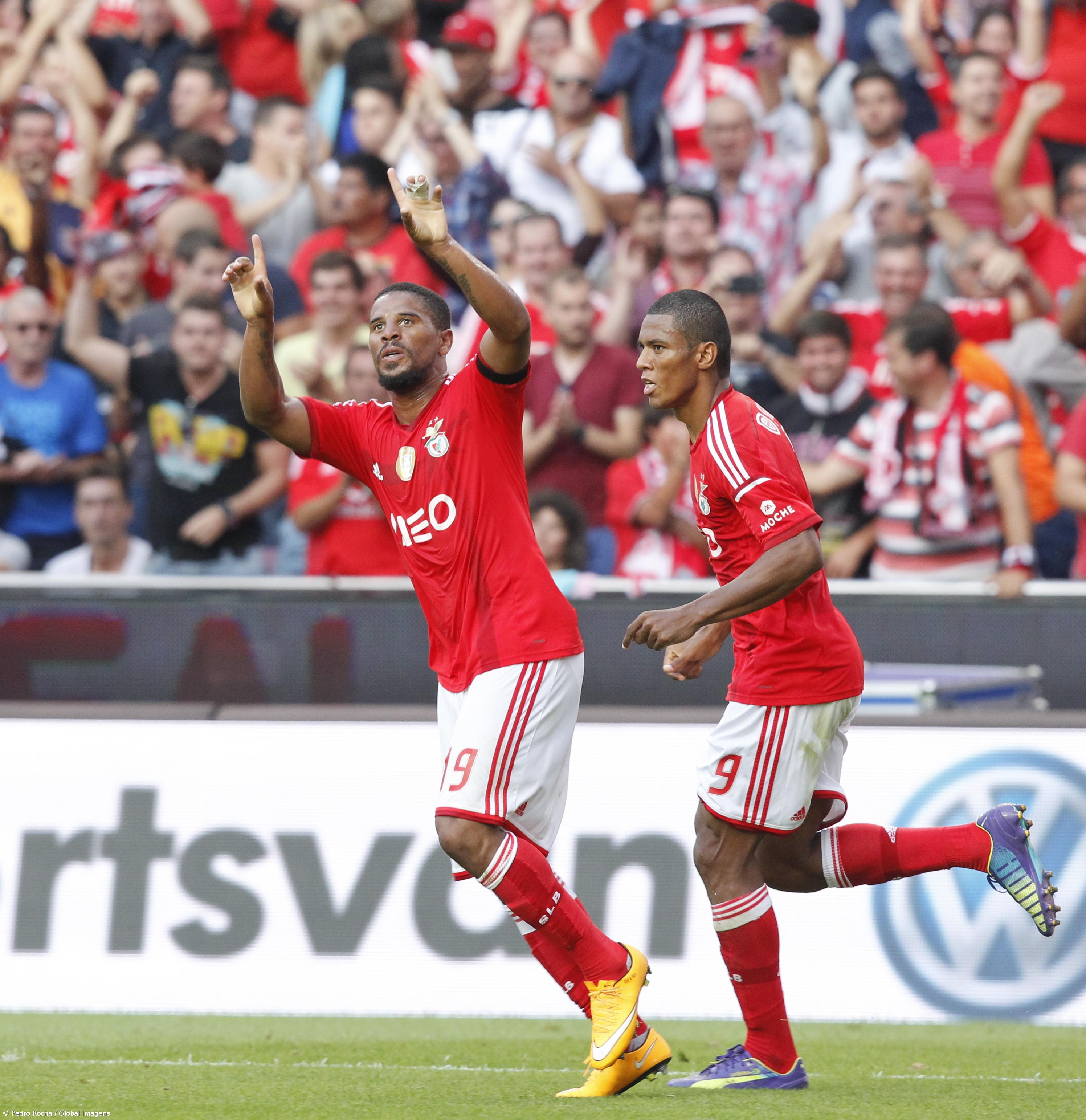 Benfica vence Moreirense, mas já contra 10 e após susto inicial (vídeo) – Imagem 1