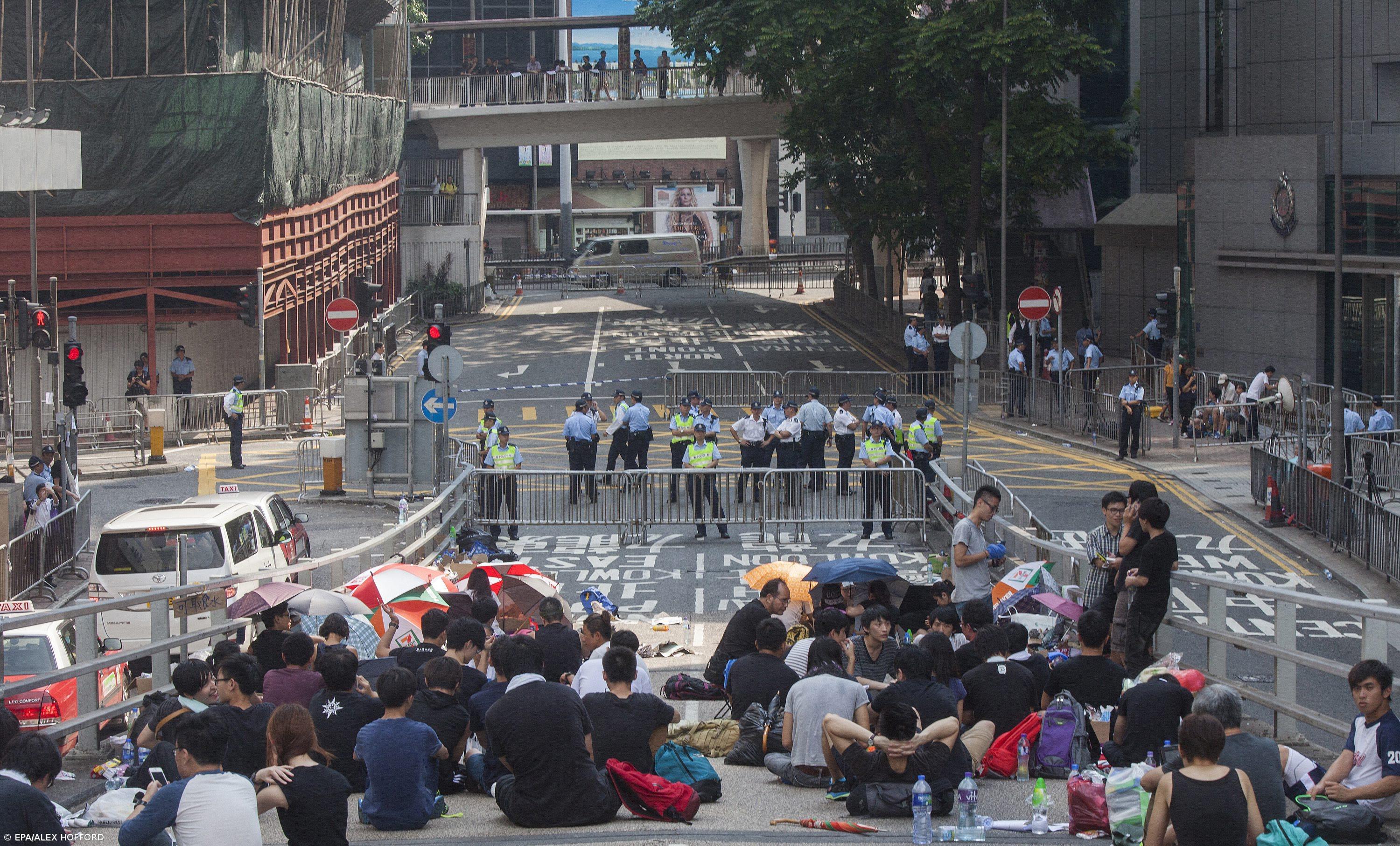 Líder de Hong Kong admite que desigualdade está a alimentar protestos – Imagem 1