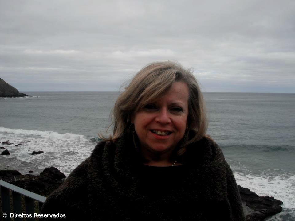 Família cede espólio da professora e escritora Fátima Sequeira Dias à Câmara de Ponta Delgada – Imagem 1