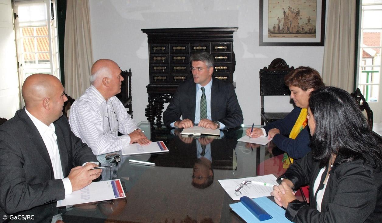 Governo dos Açores e Sintap acordam redução de horário dos técnicos de diagnóstico de terapêutica – Imagem 1