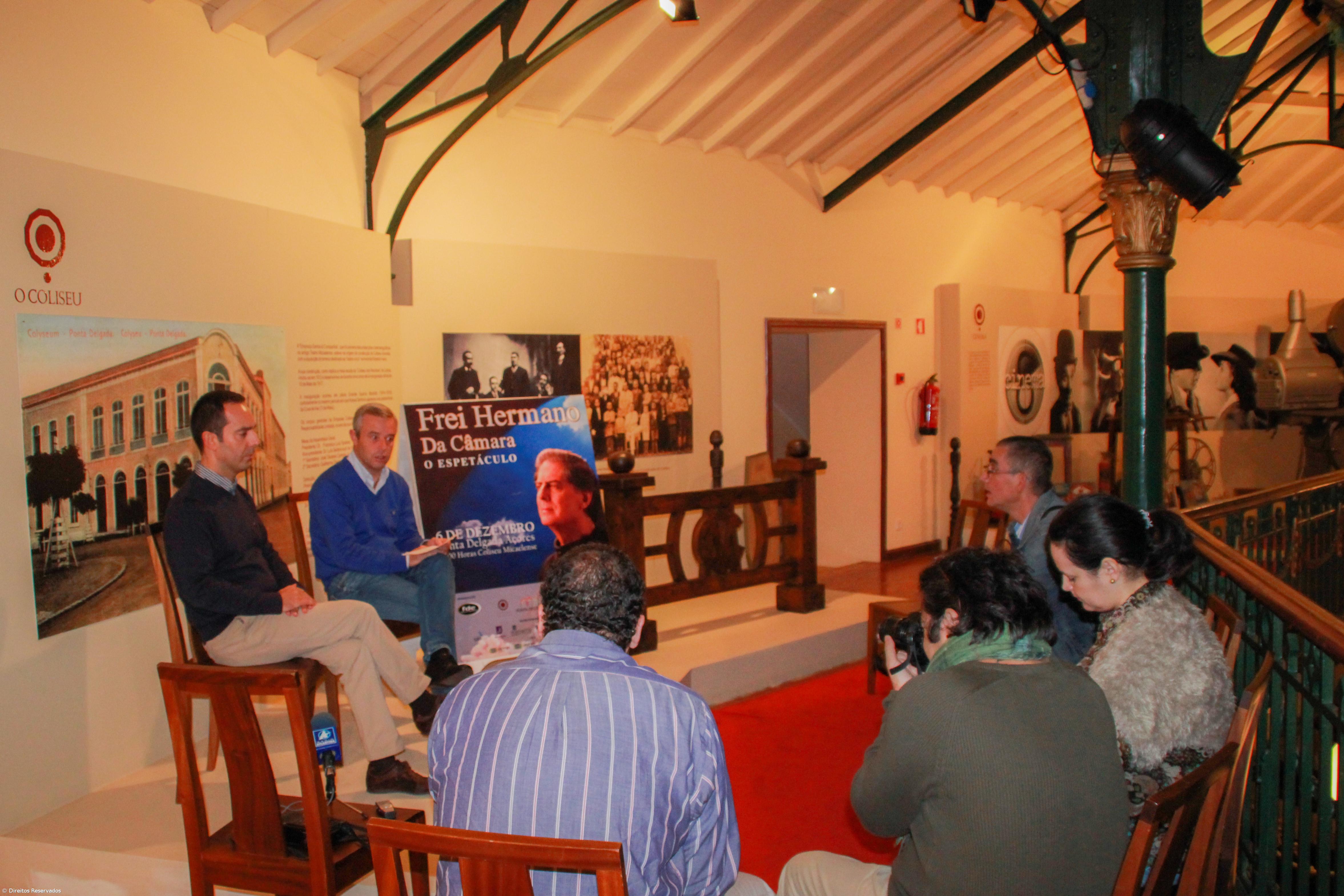 Frei Hermano da Câmara atua no Coliseu Micaelense – Imagem 1